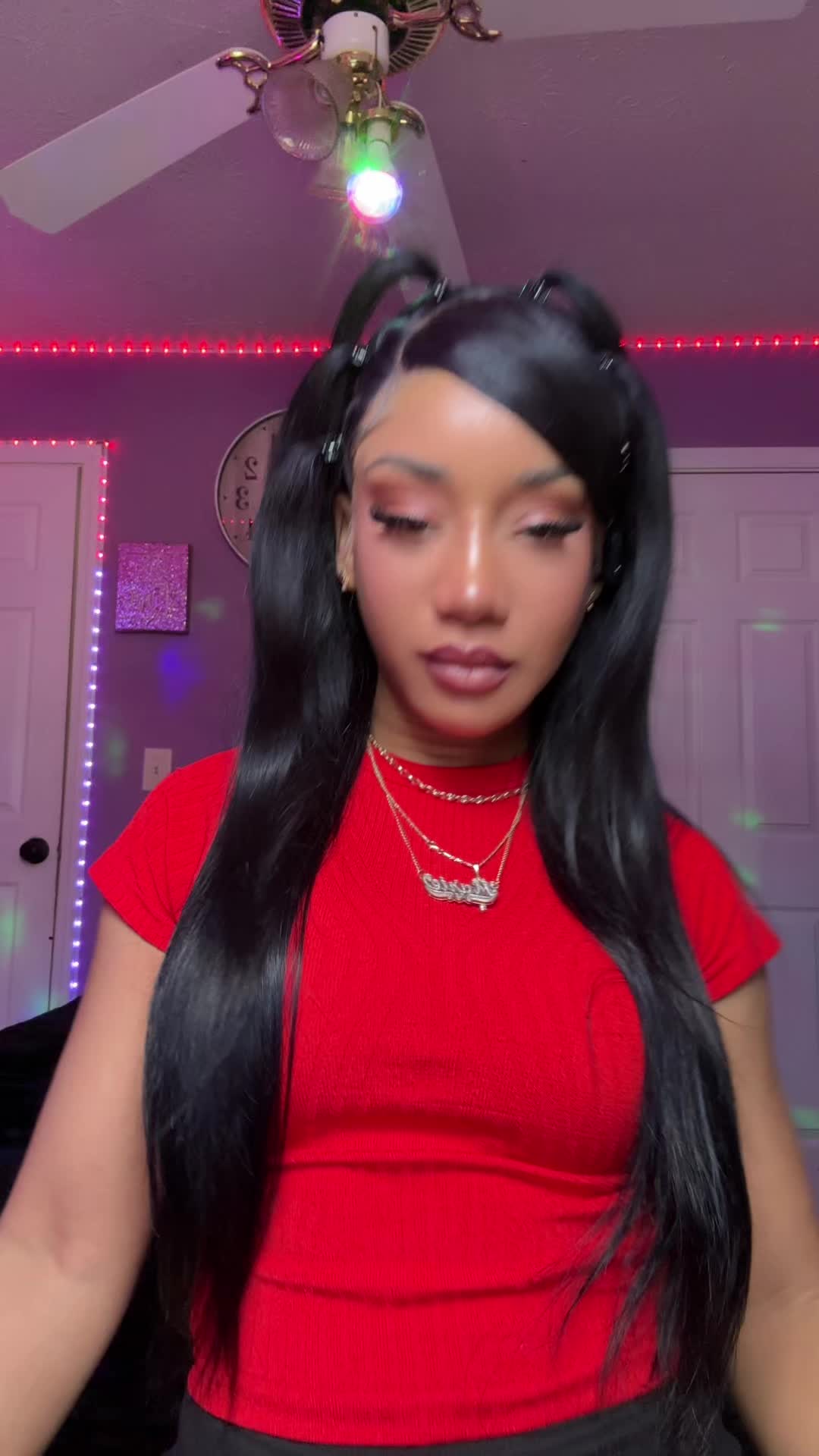 @DollQueenPinky