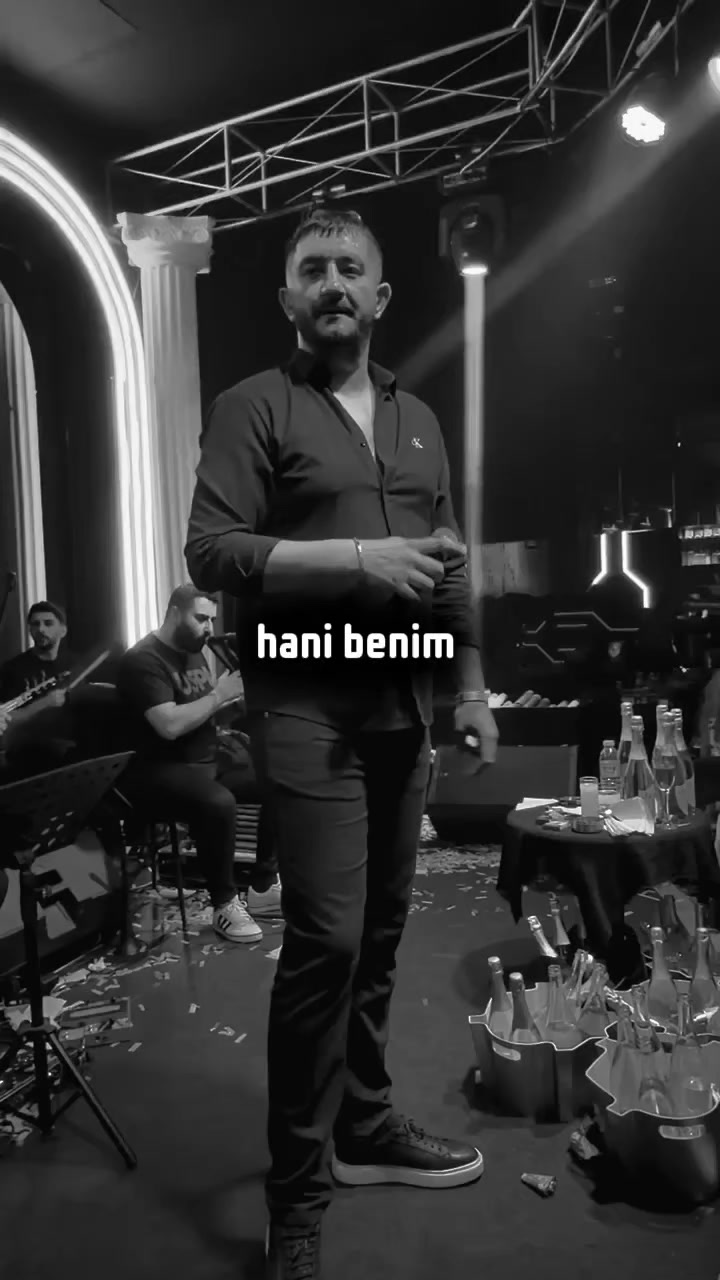 @👑özgürkaplansevenleri👑