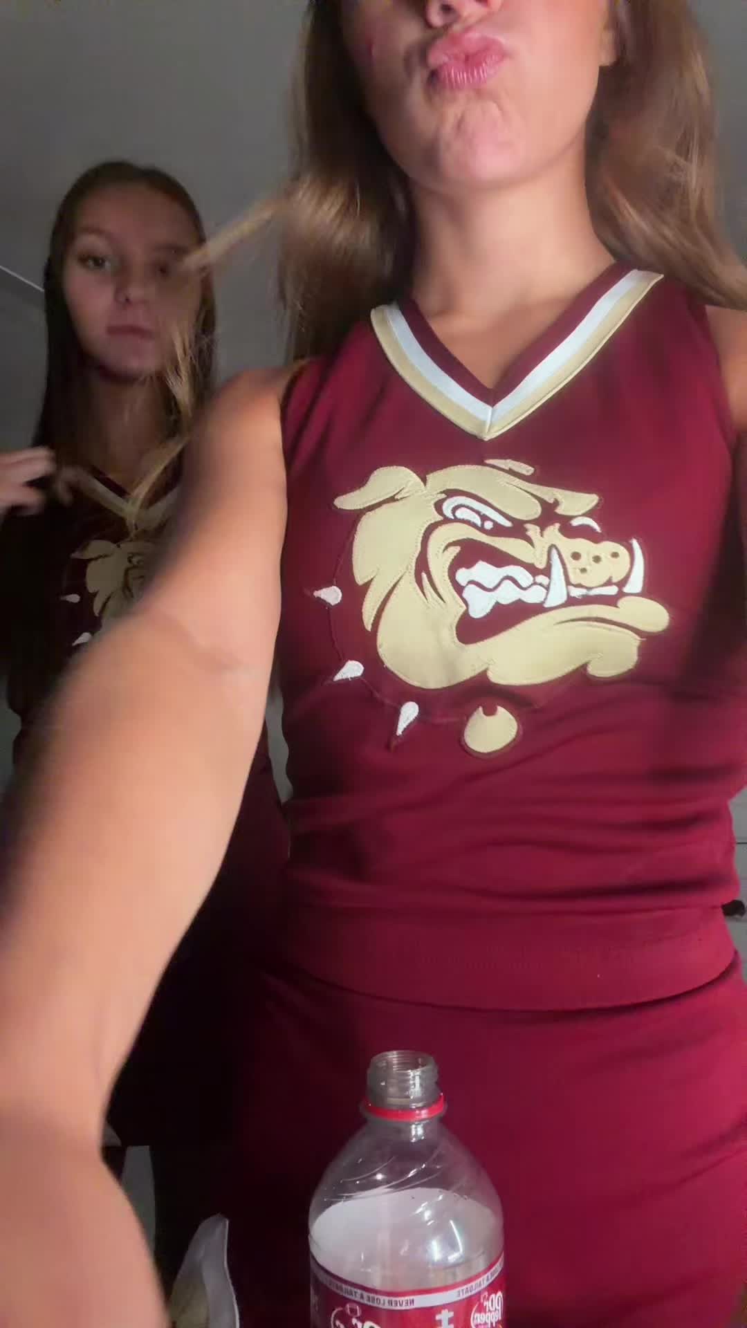 @ellie snyda