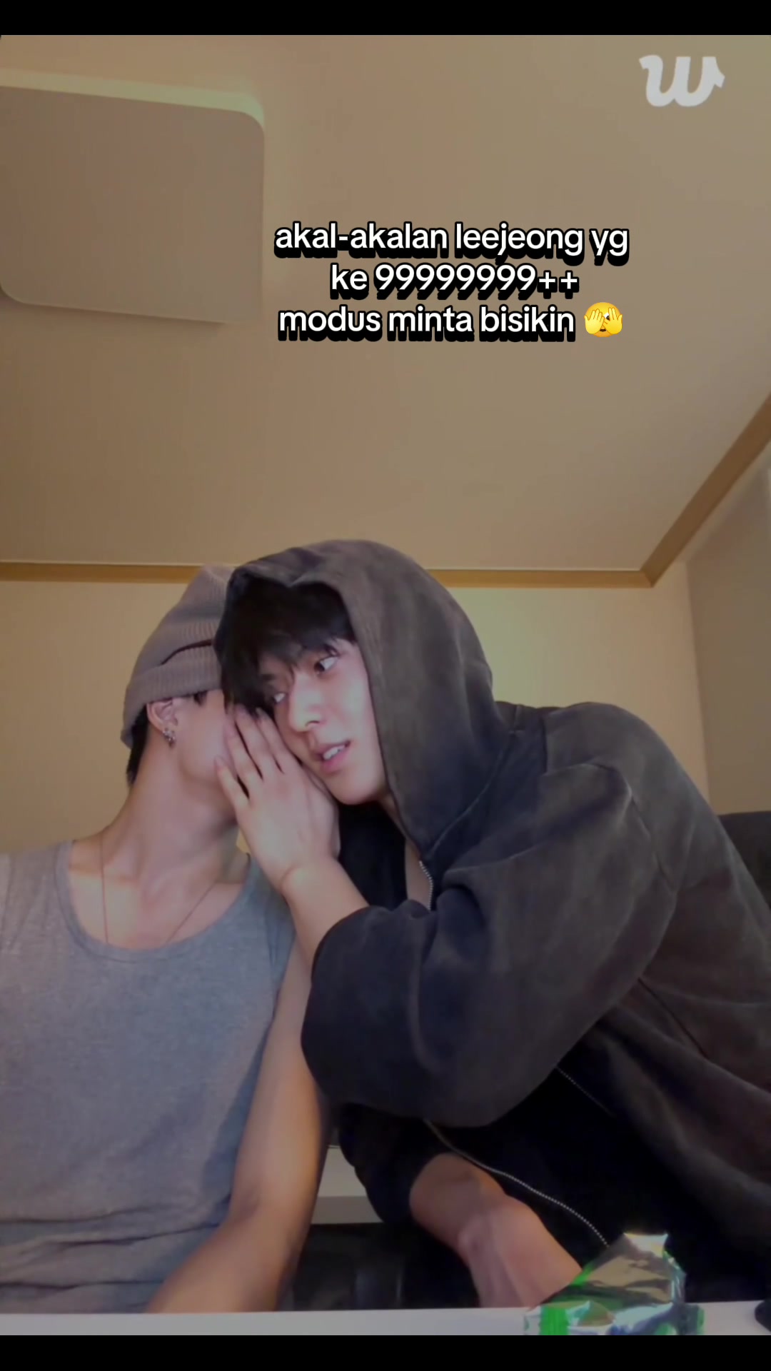 @moonallyz_min