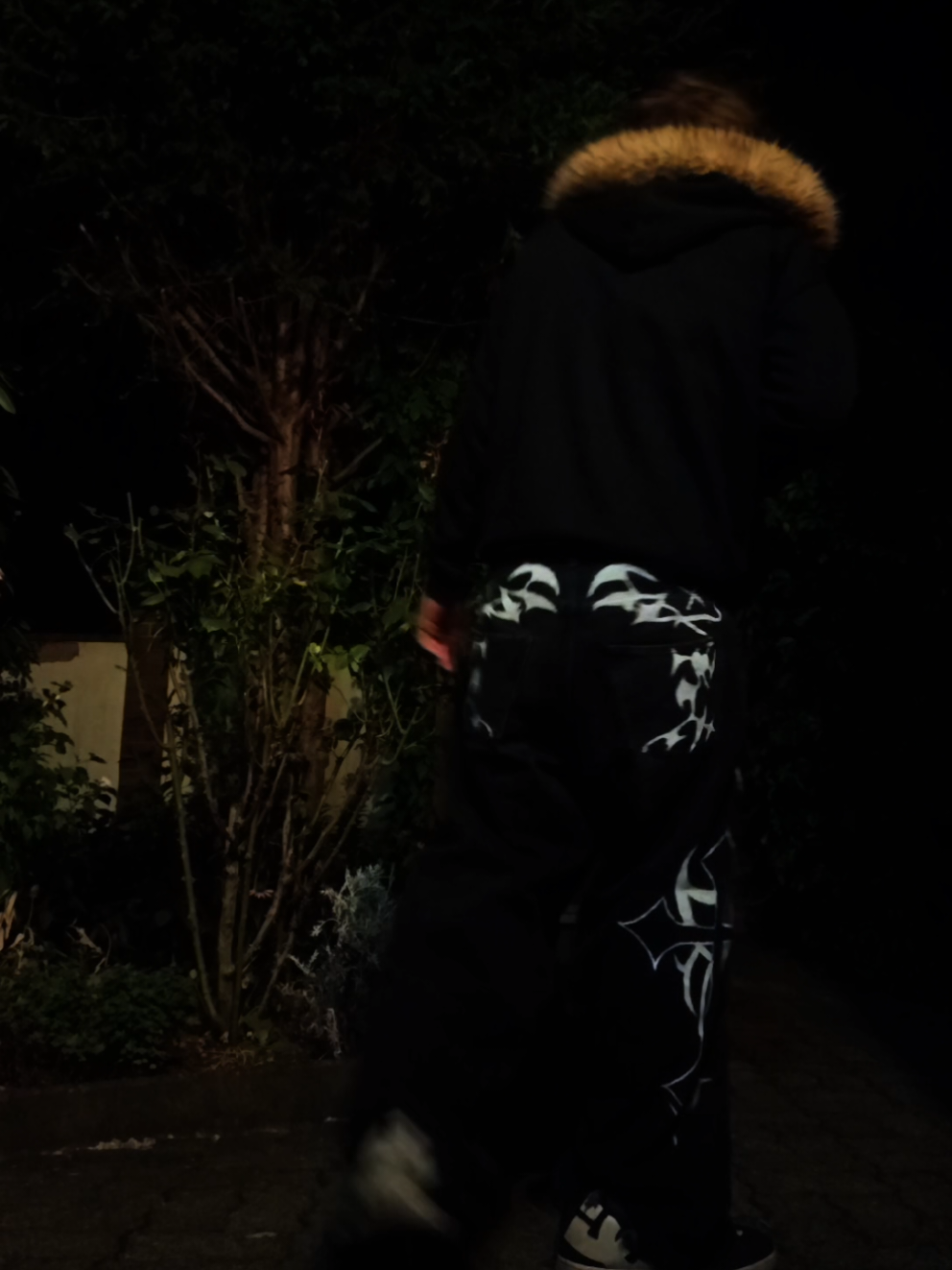@༺ 𝓻𝓮𝓪𝓵.𝓪𝓷𝓽𝓱𝓸𝓷𝔁 ༻