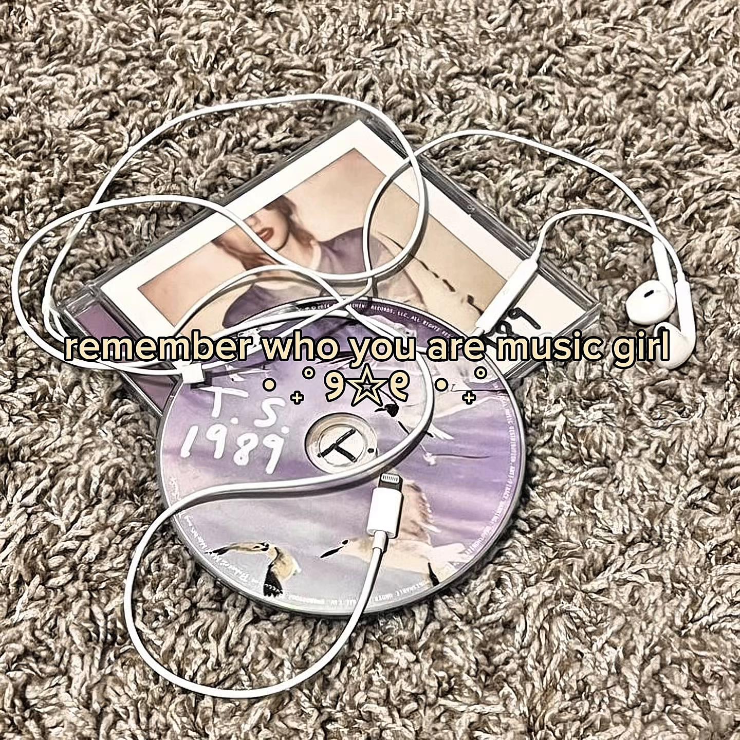 @🍂🤍🎧Hayley&rsquo;s Version🍂🤍🎧