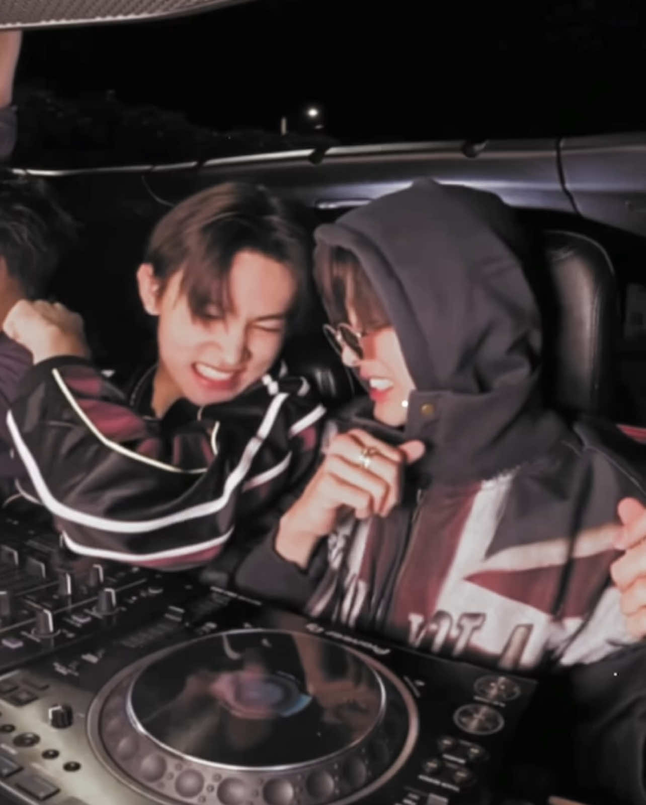 @𝘭𝘺𝘯. ݁𝜗𝜚. ݁₊