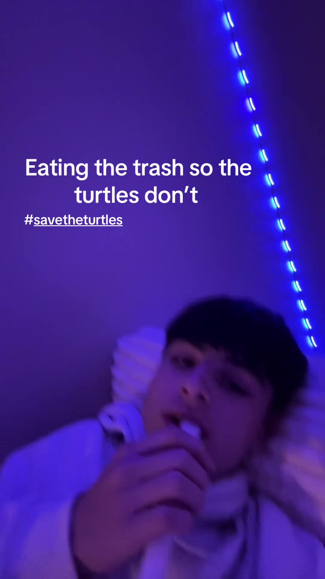@cacasroachh