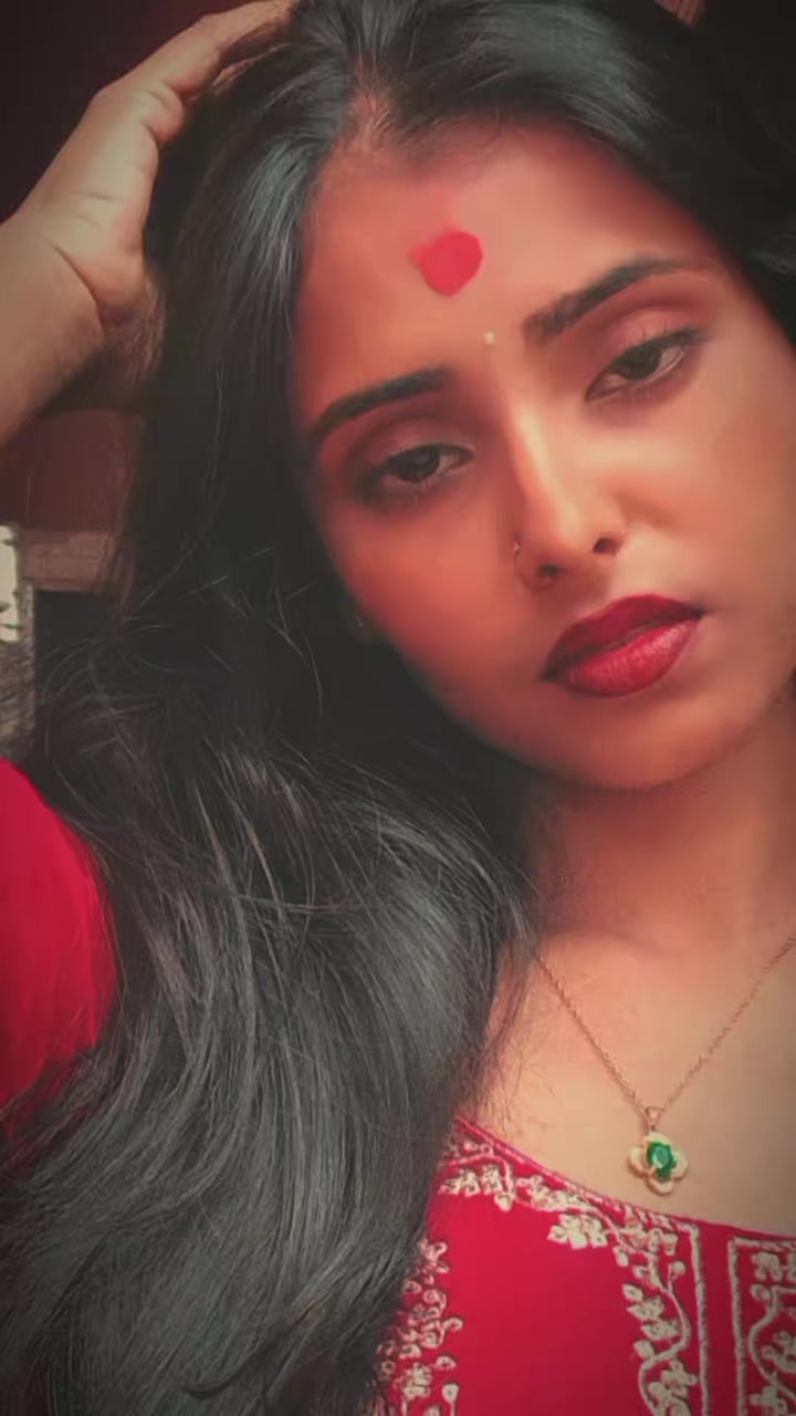 @rakhi thakur🌸🕊️