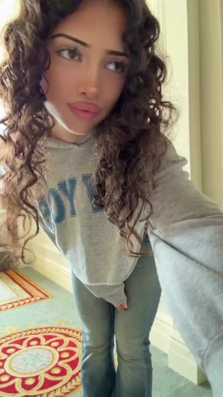 @MIRA🦋👑🤴