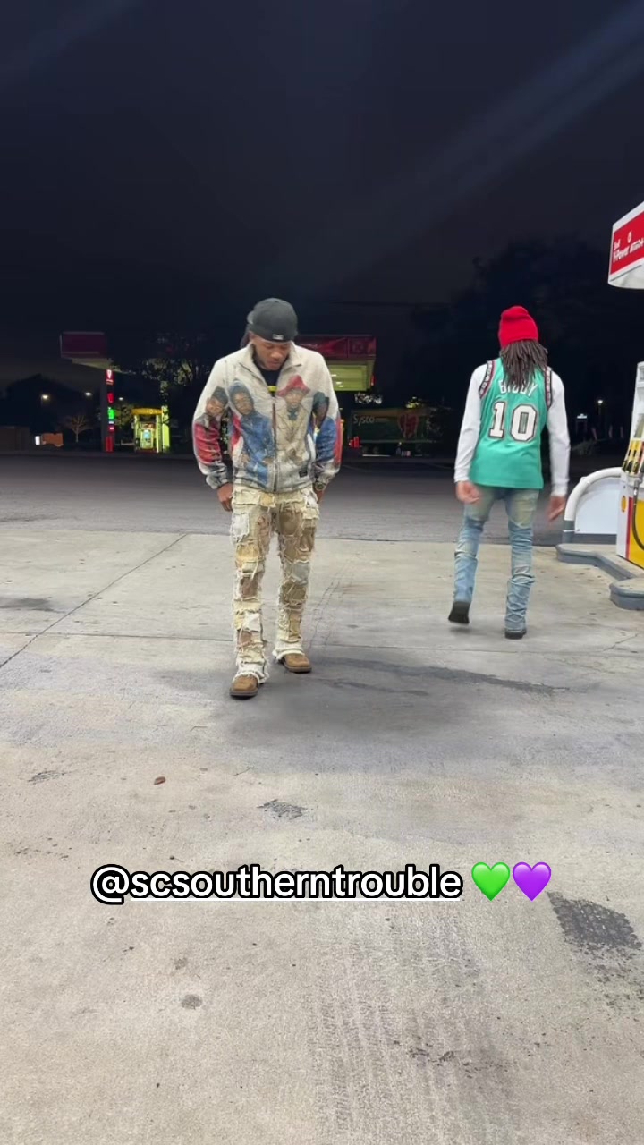 @Ghettotwins_