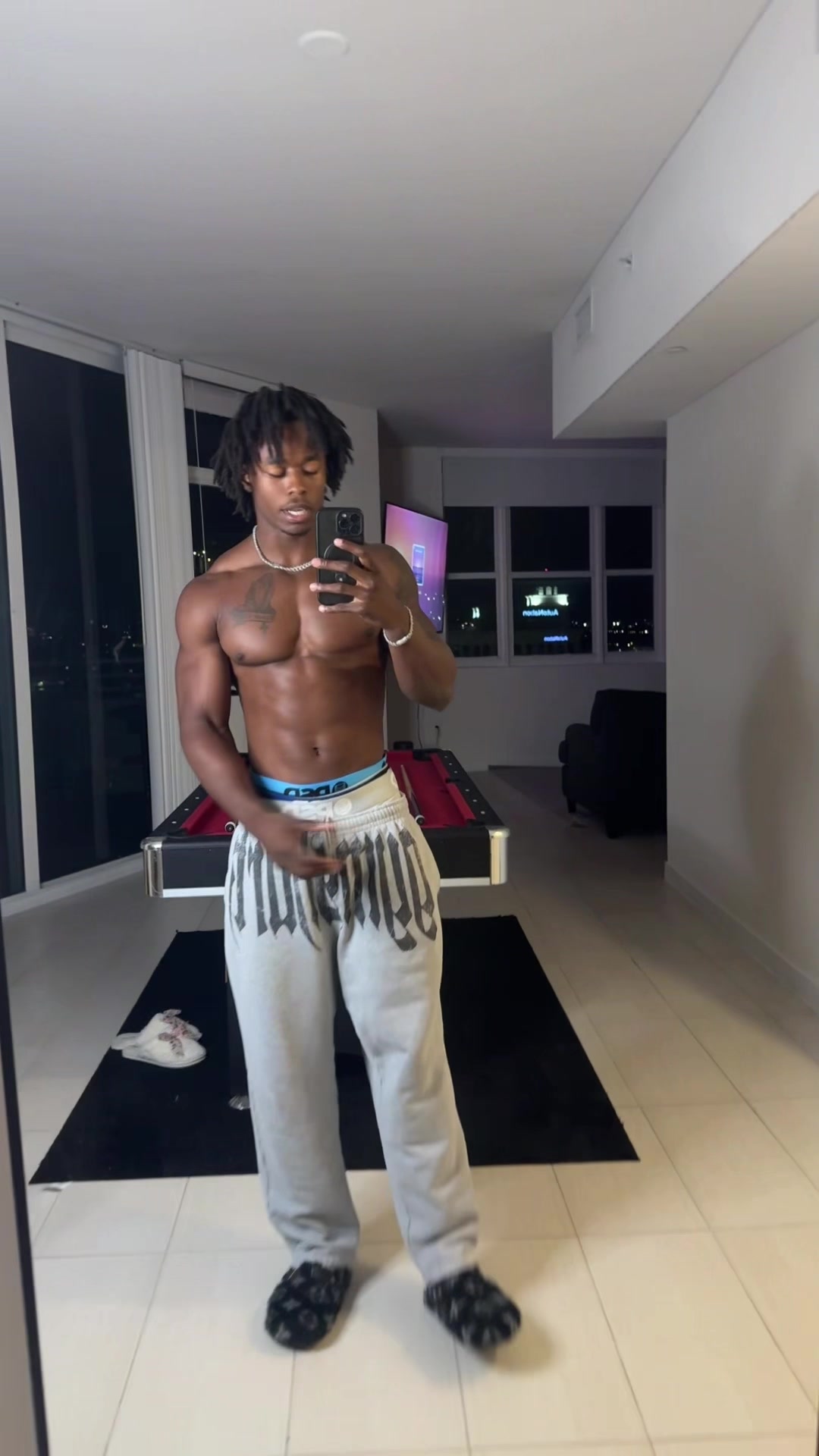 @ChrisLifts