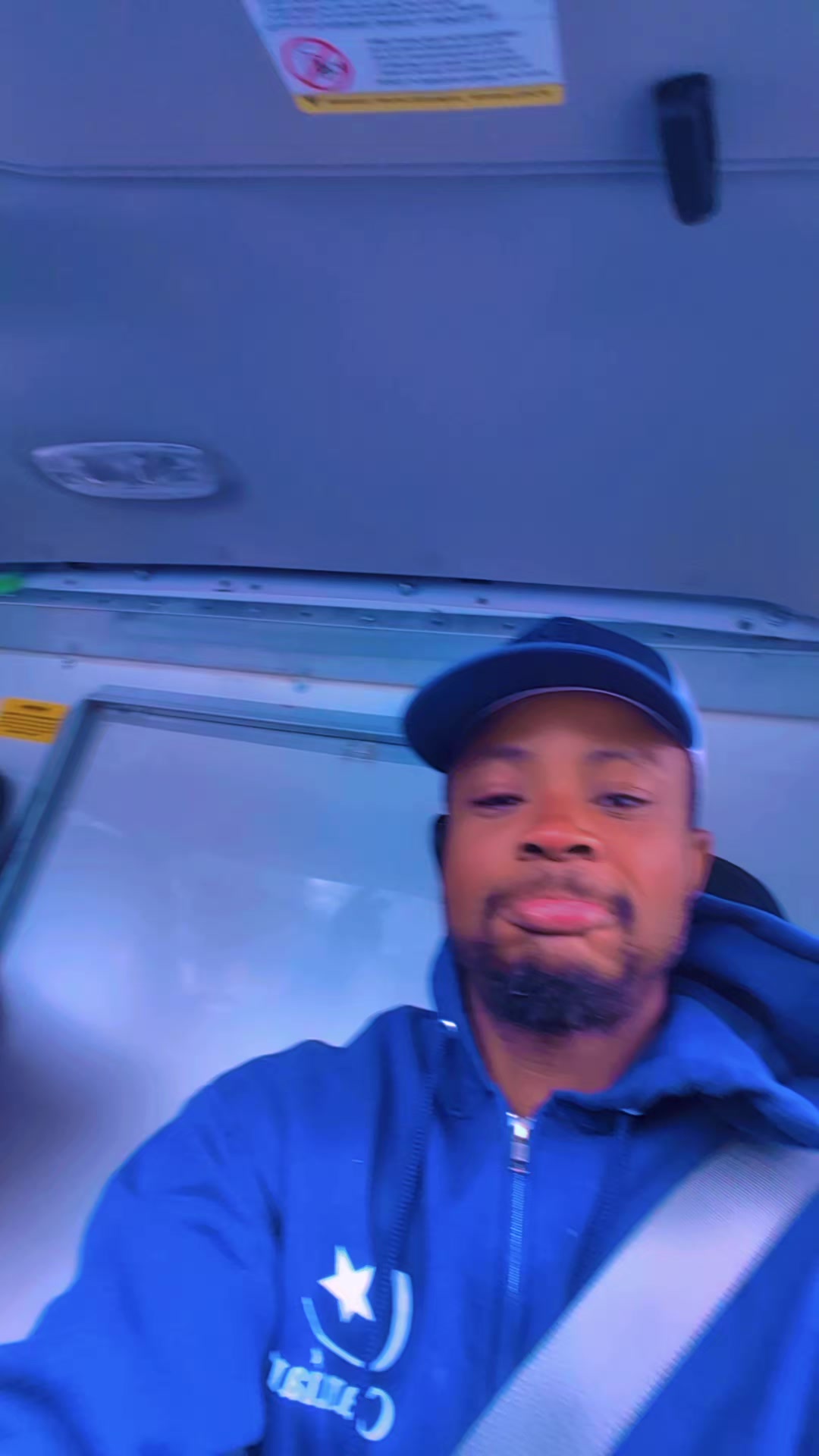 @Omohandsome
