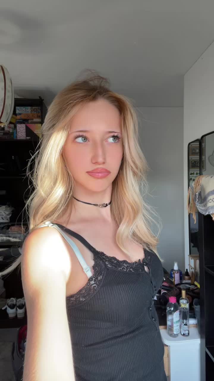 @Anya🗝️