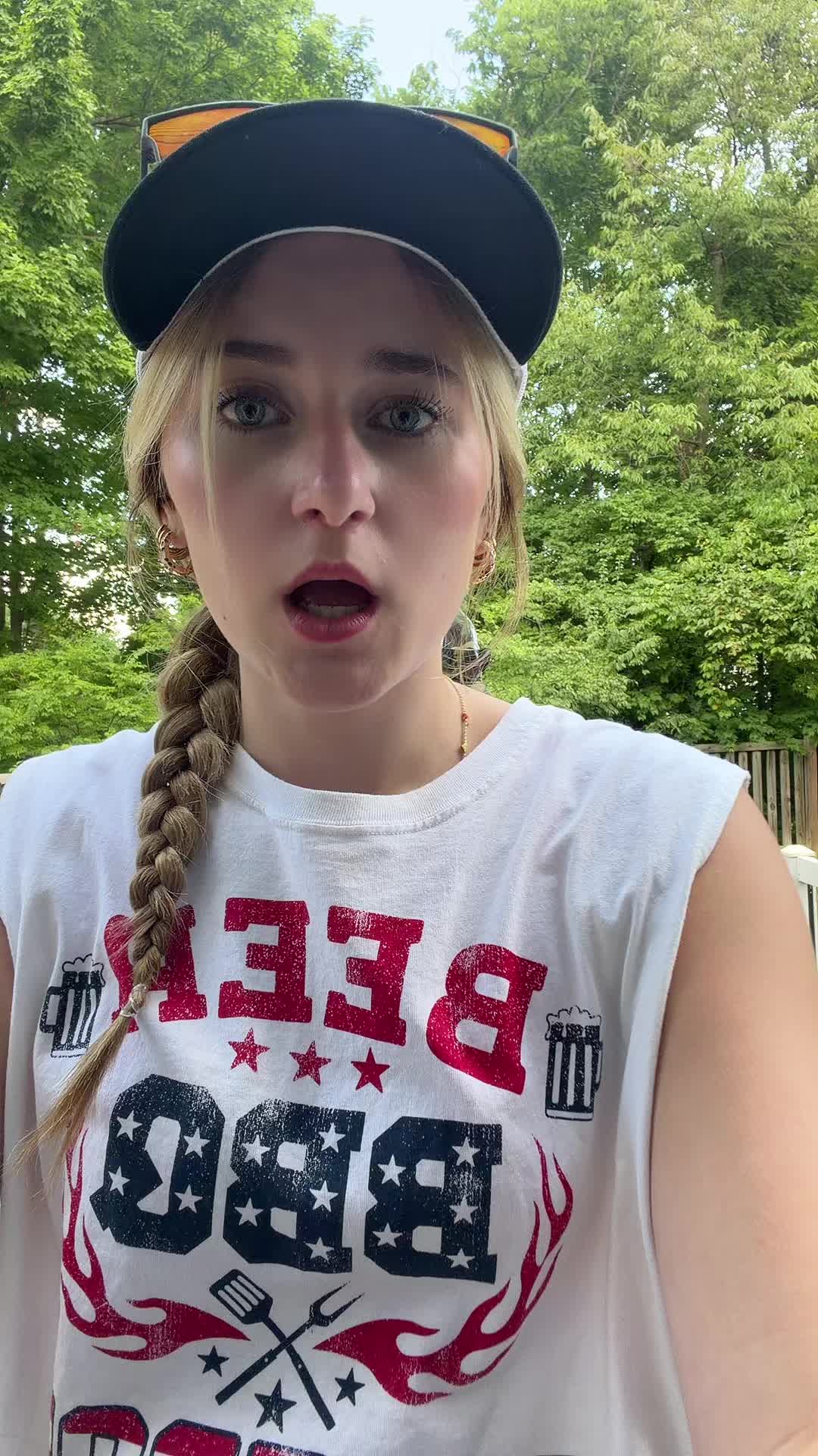 @🦄