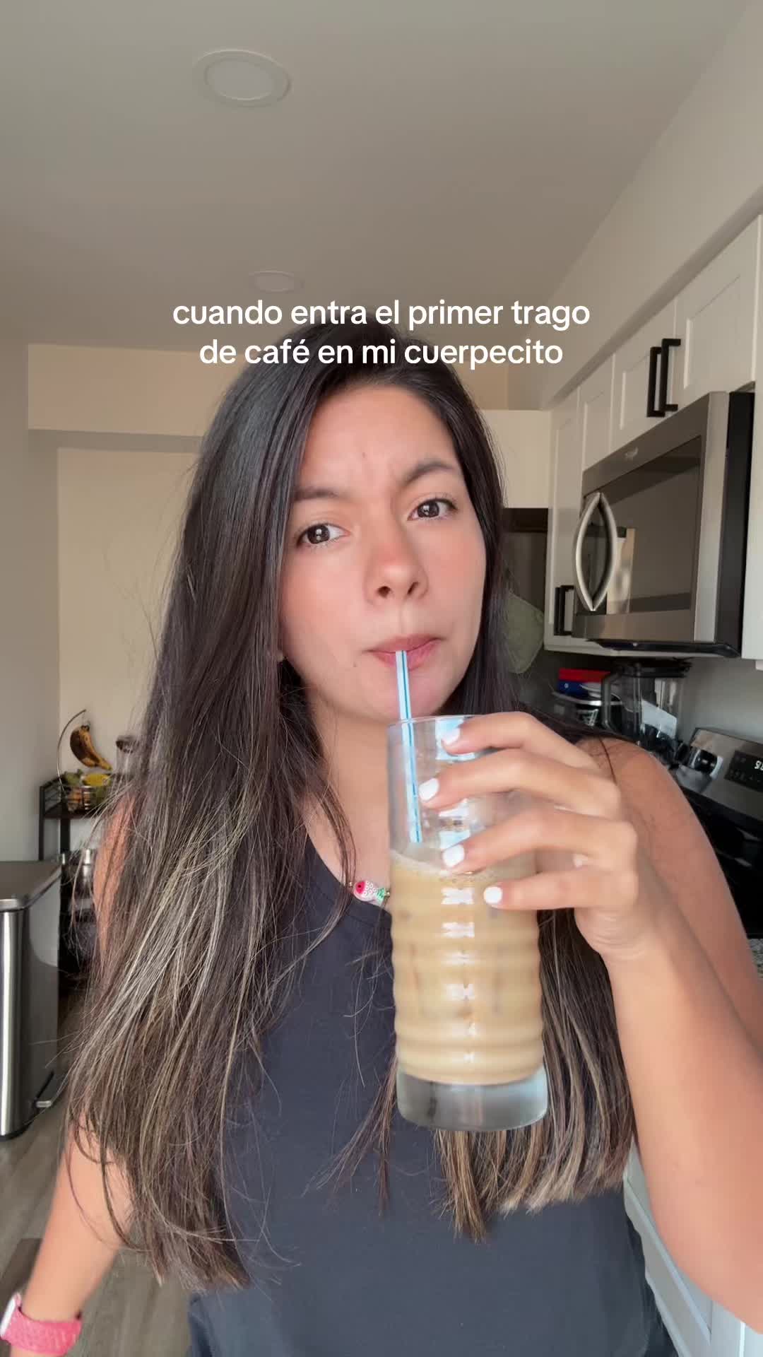 @Valentina Con✨