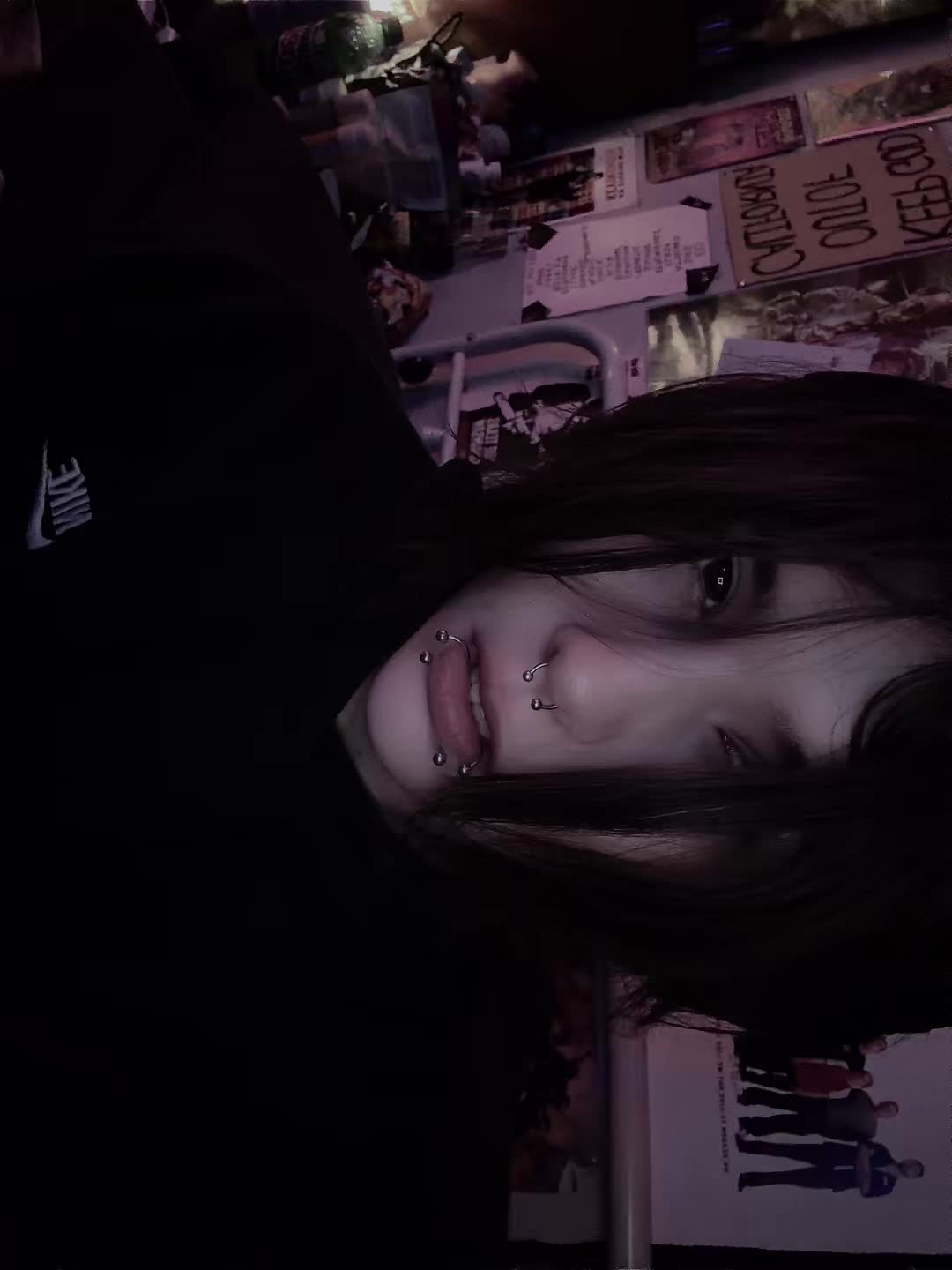 @t4tes1xx