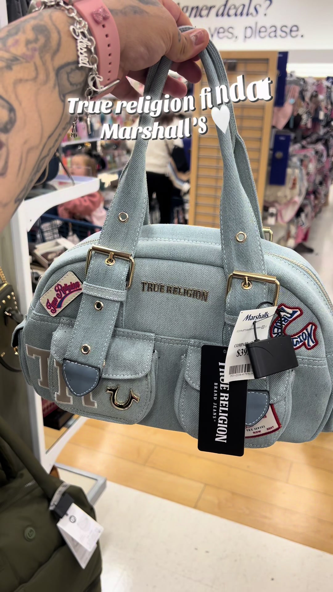 @desimademebuyit 💋