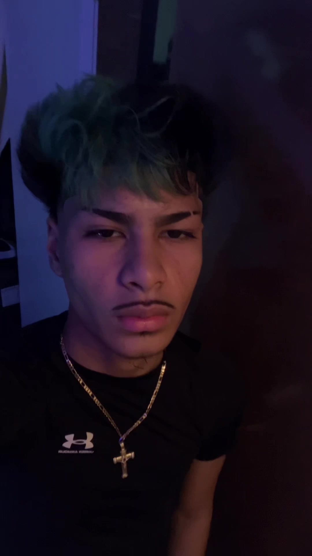 @👤