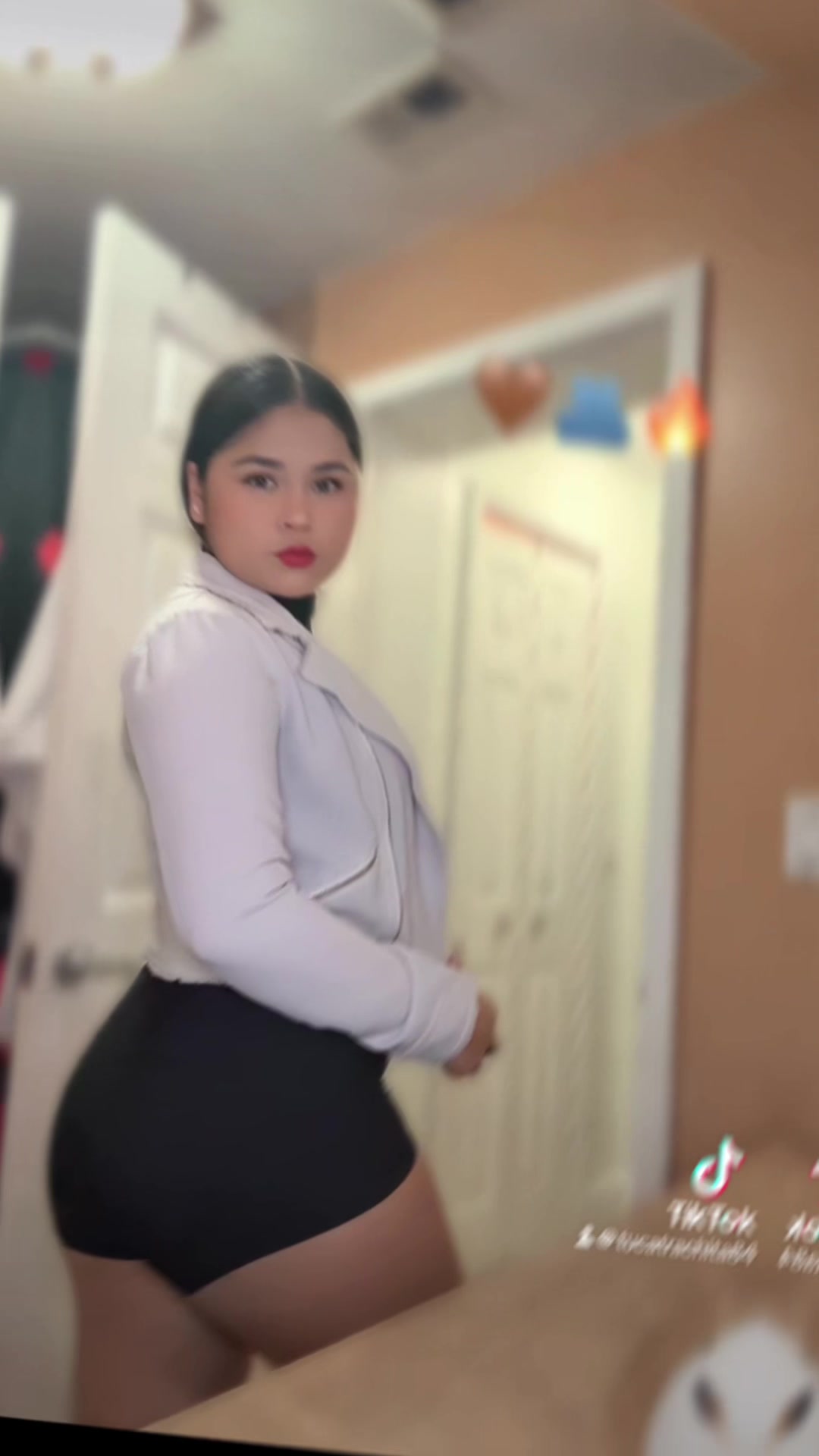 @cruzgisell