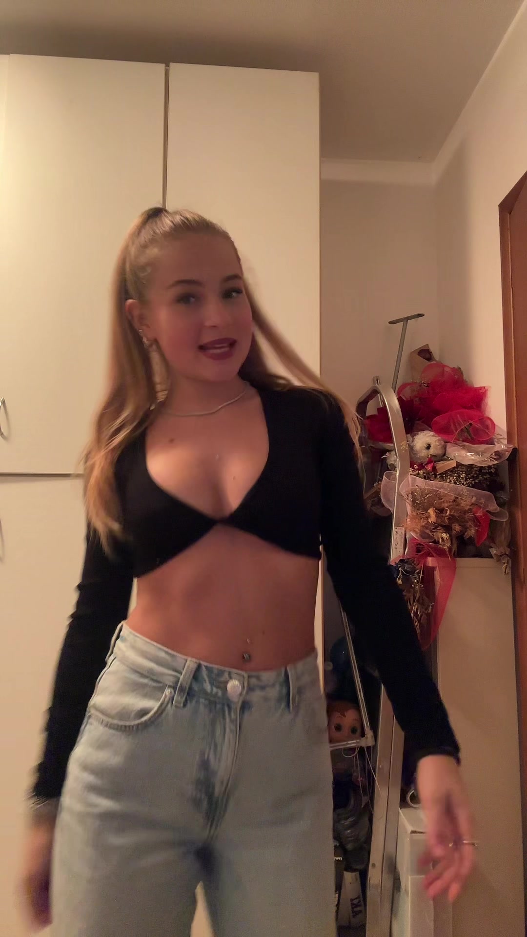 @.whitegiu