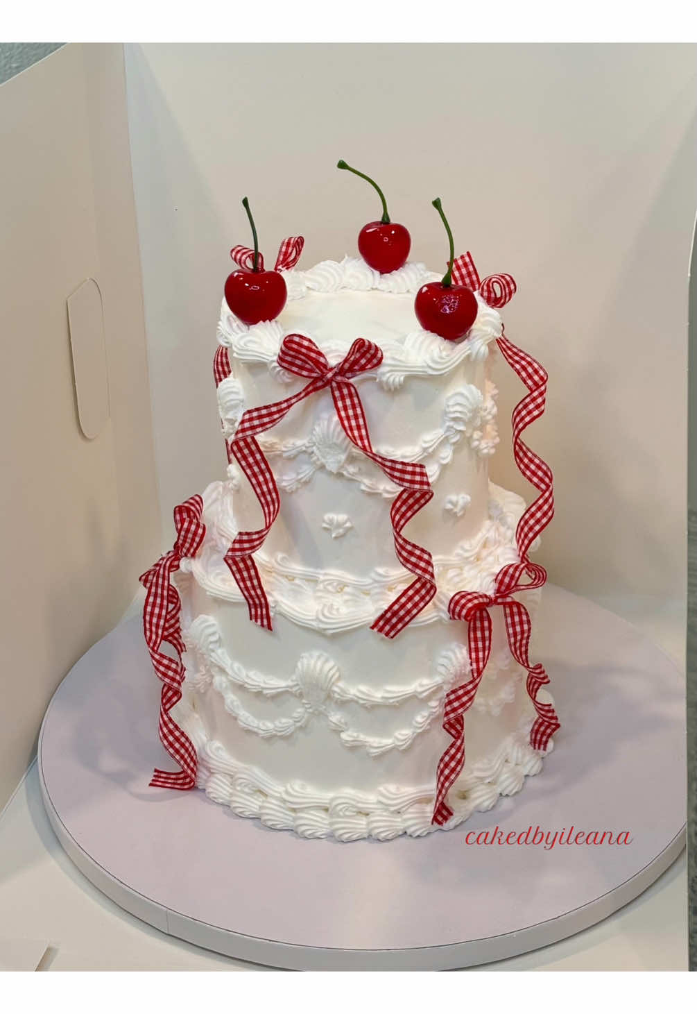 @cakedbyileana ๐