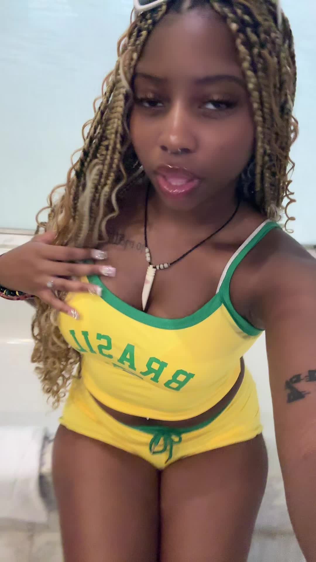 @sb.leah