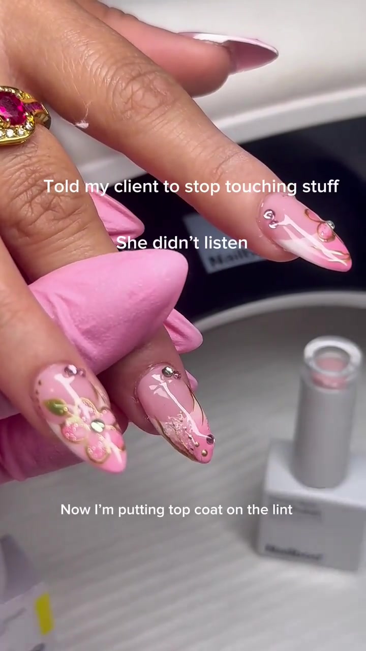 @Nailboo