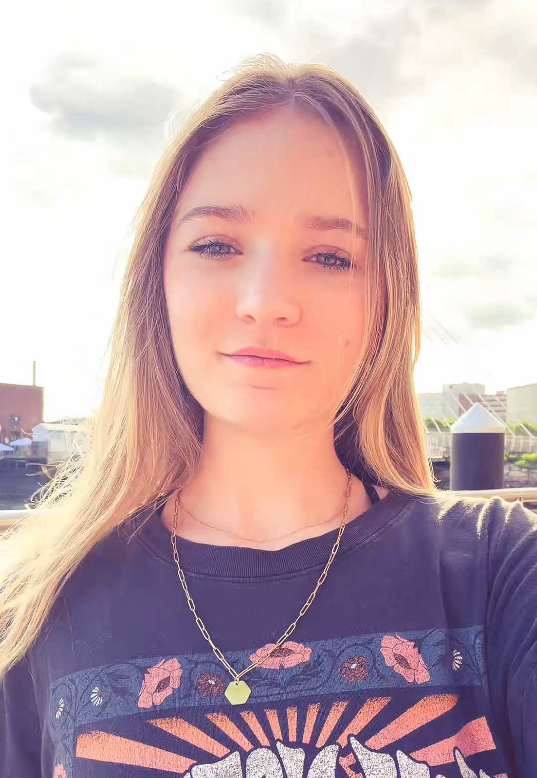 @lilyidk_