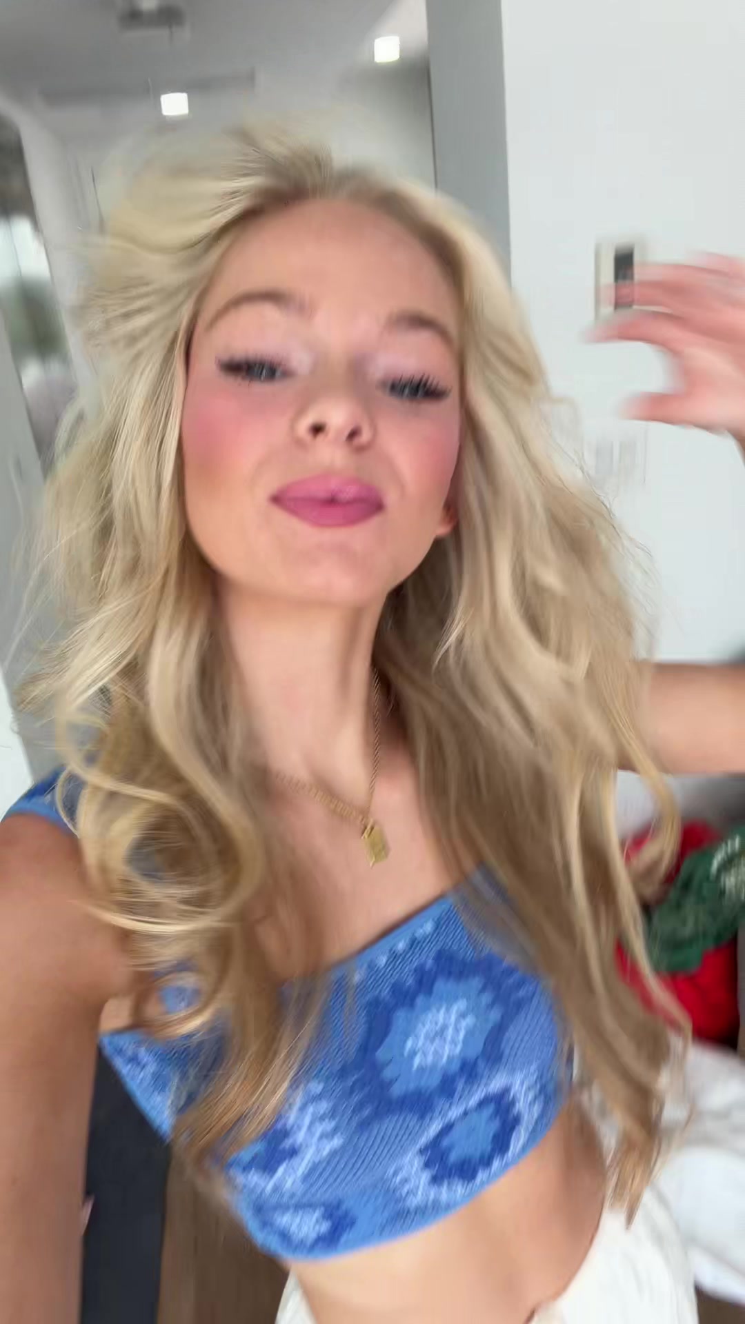@ella