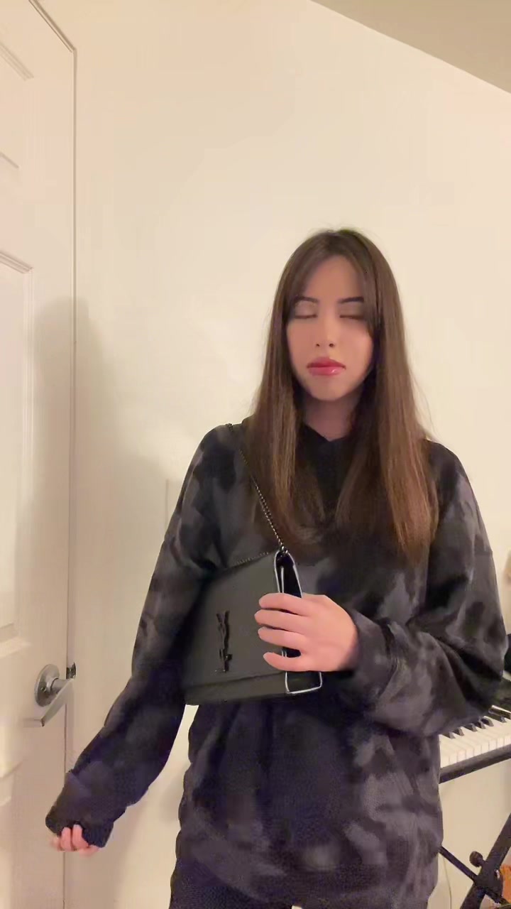 @D
