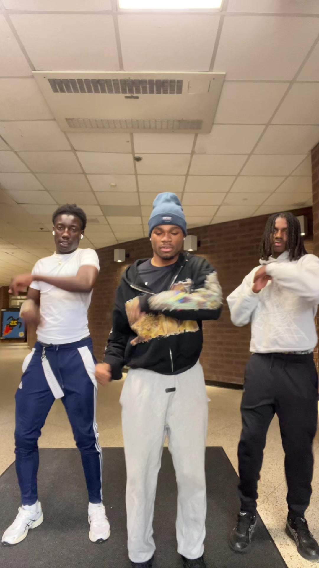 @J4🕺🏾.