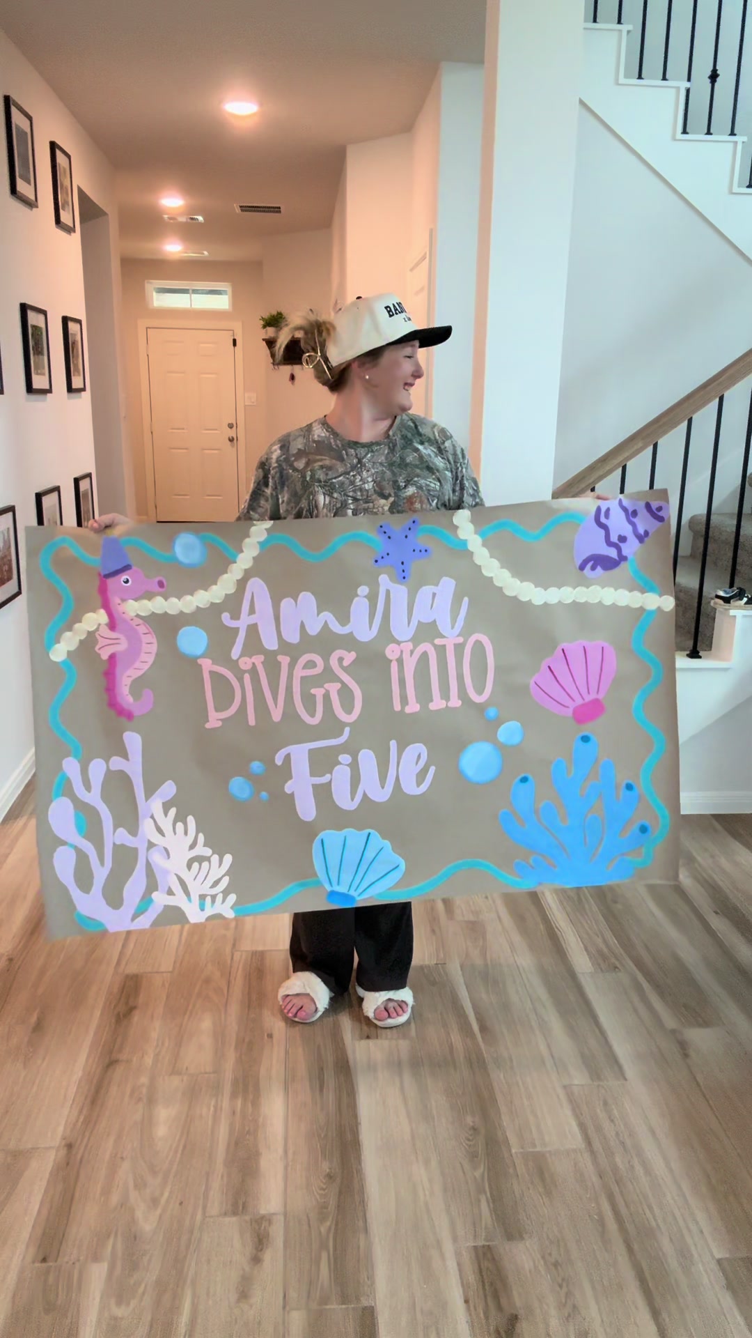 @Lindsey | Banner Artist & Mom