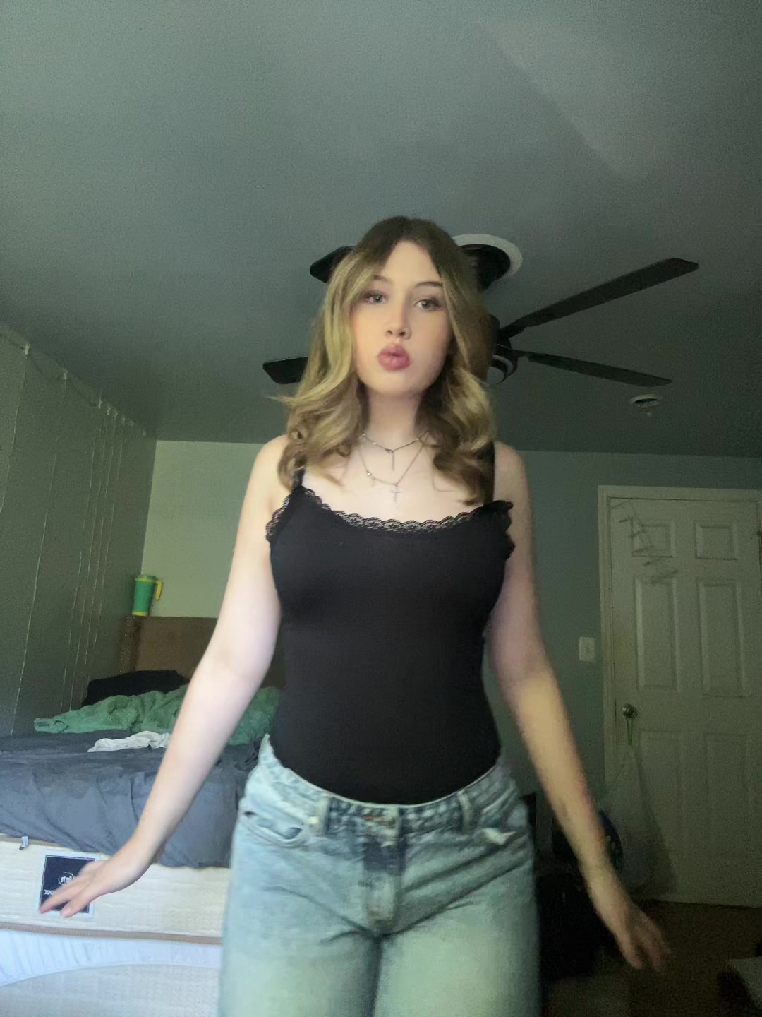 @bellaaa