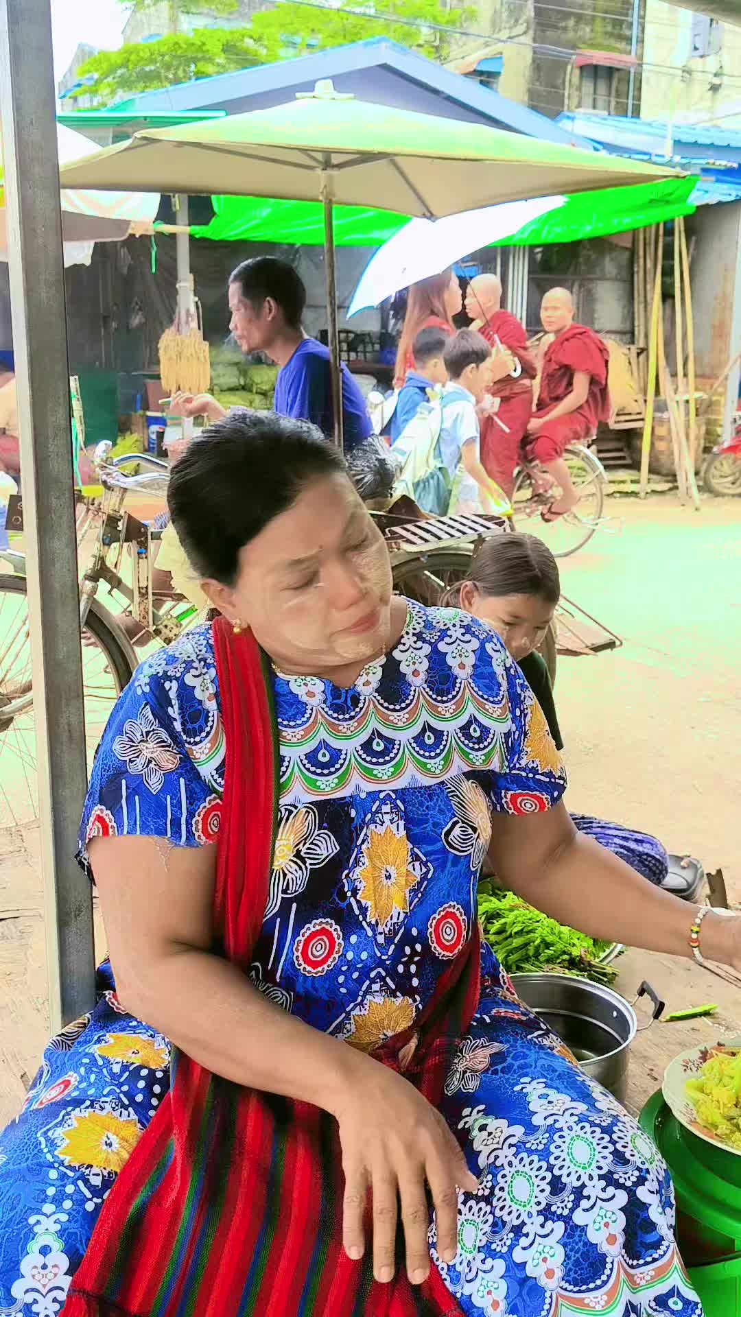@Nwe Ni