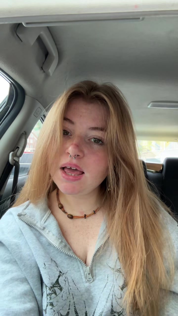 @☺️