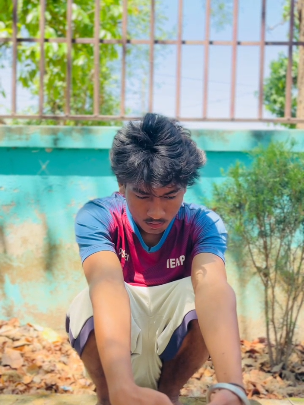@🗣️(V-L&eacute;&ntilde;)🕸️
