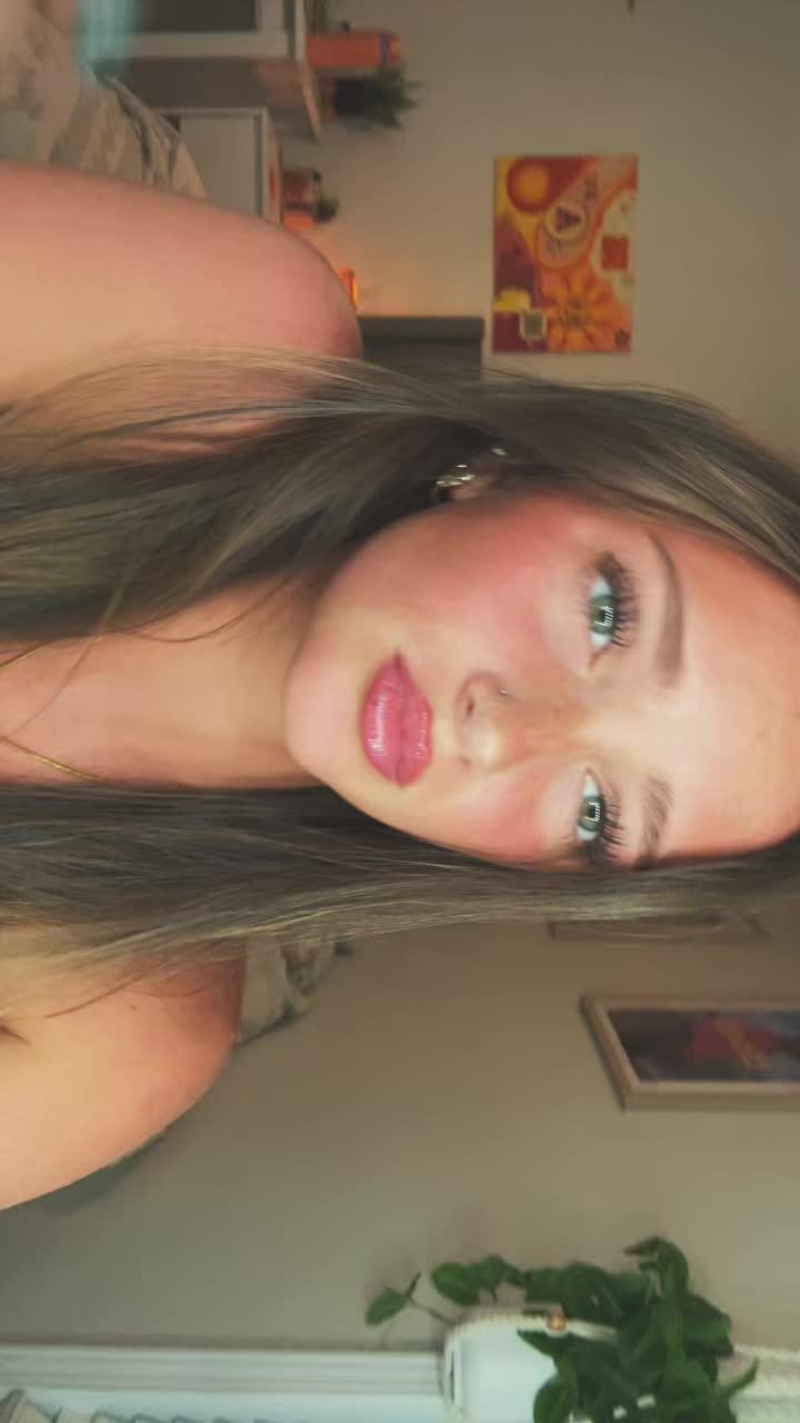 @viaslygirl85