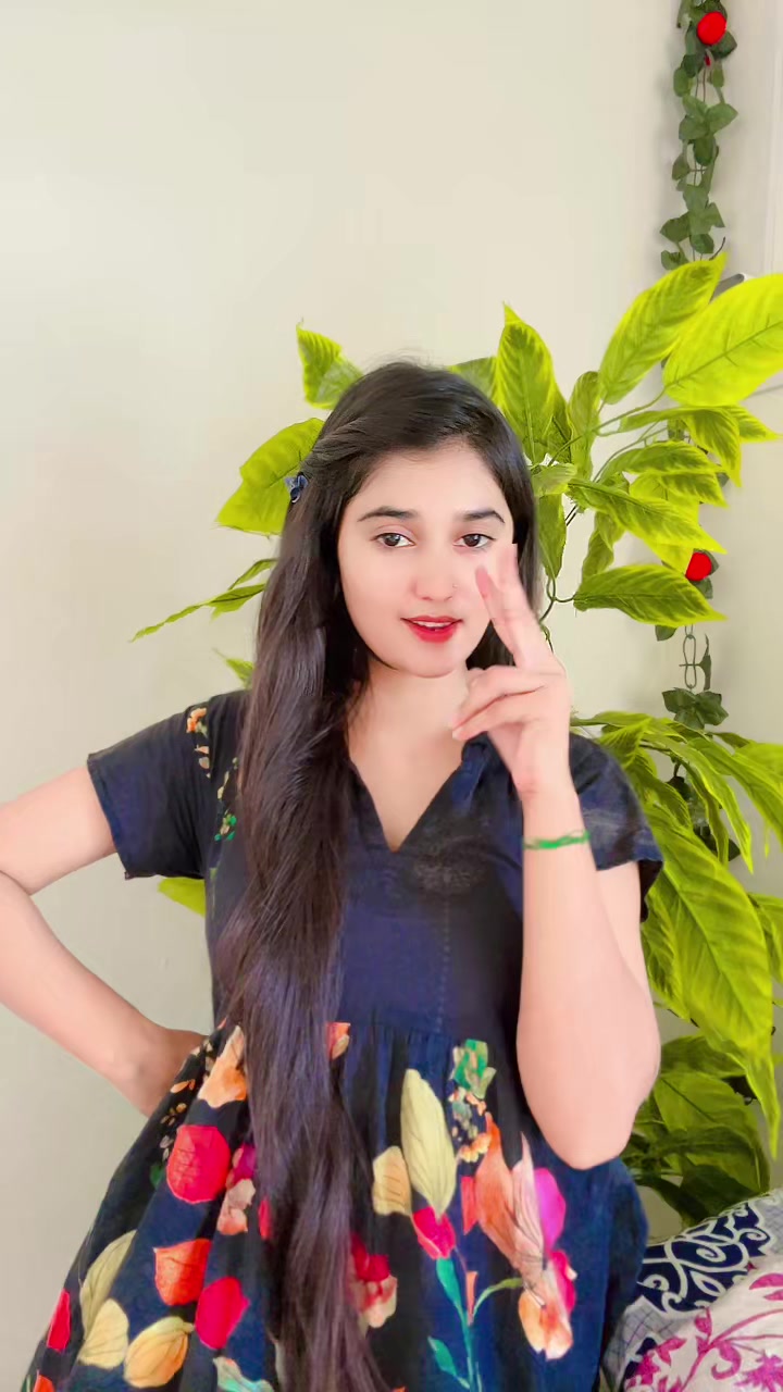 @𝐀𝐟𝐬𝐡𝐚 𝐊𝐡𝐚𝐧
