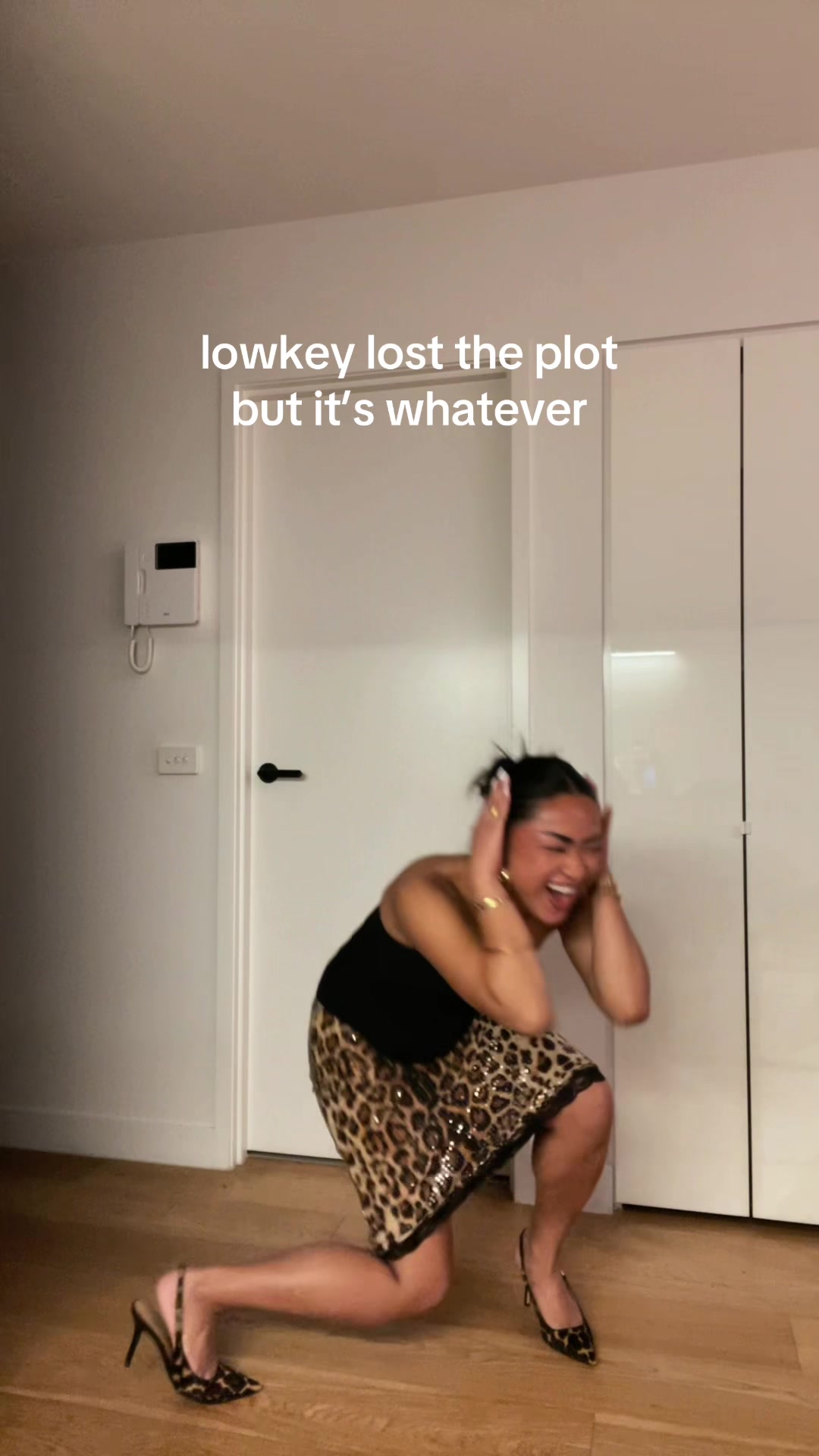 @TH💋NIA