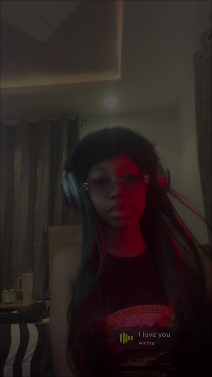 @Nissah🌚💕!