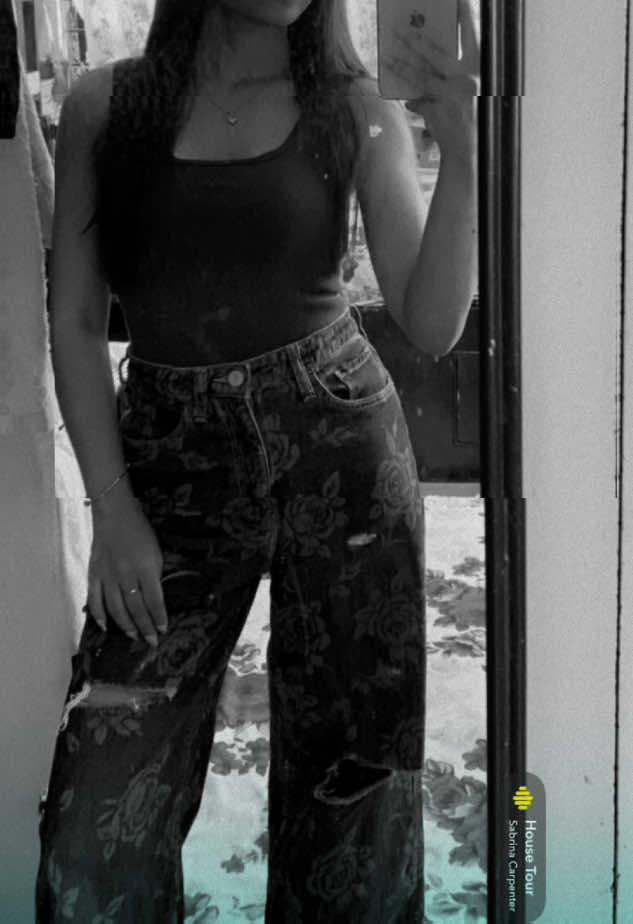 @Pratikshya🌸✨