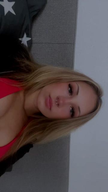 @Lara Sophie