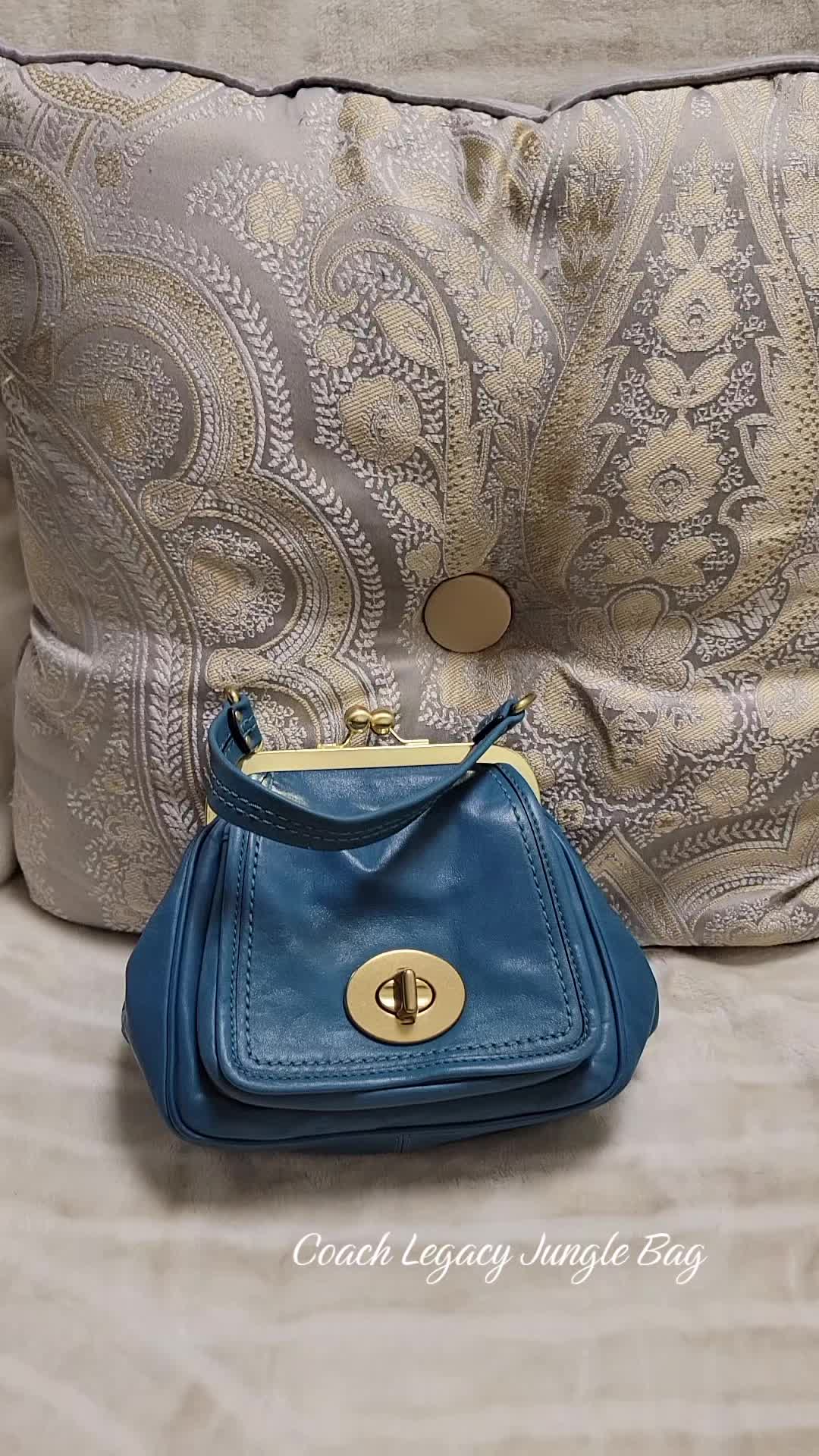 @CoolGirlCarry