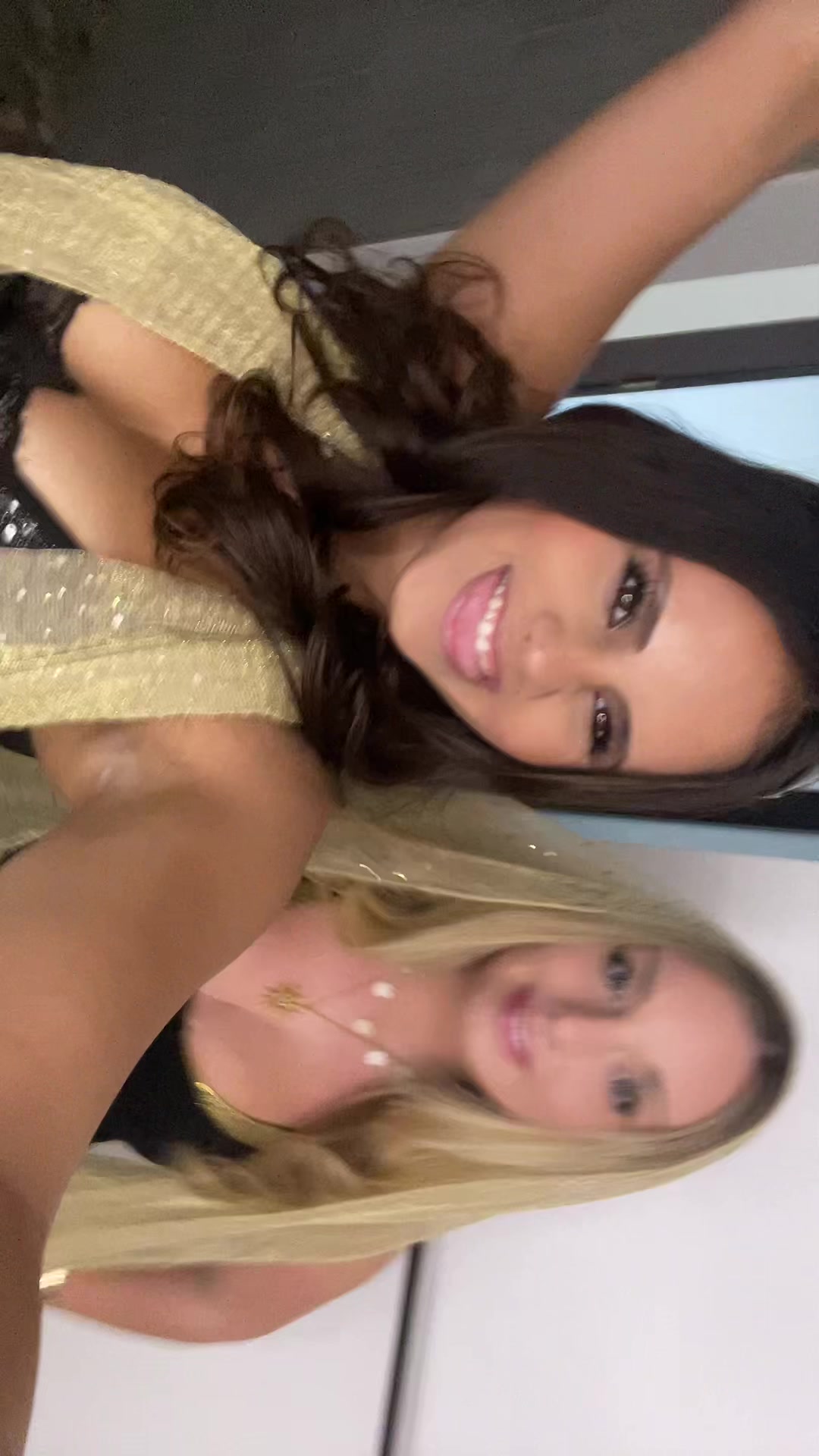 @Isabella