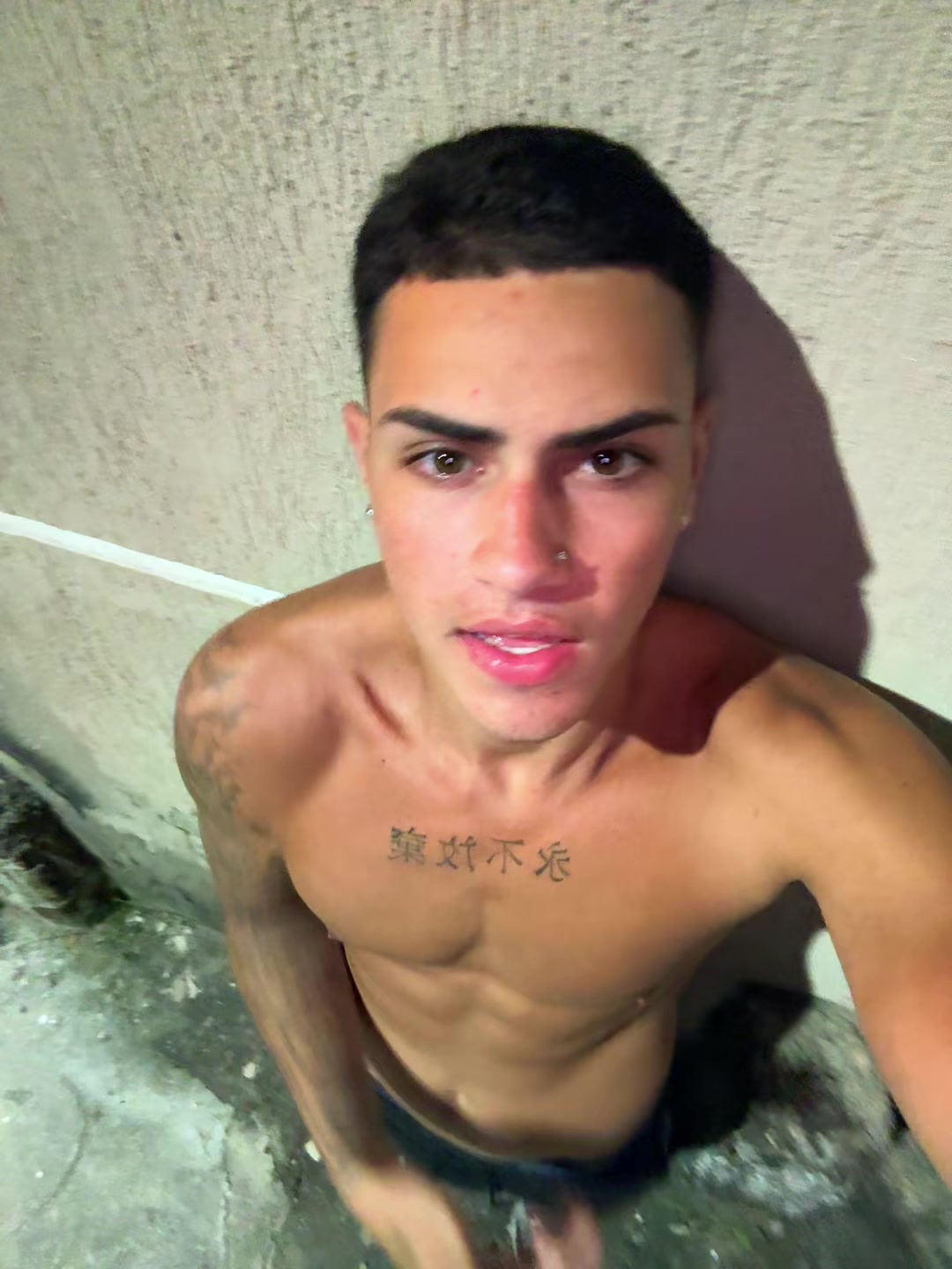 @Brando23