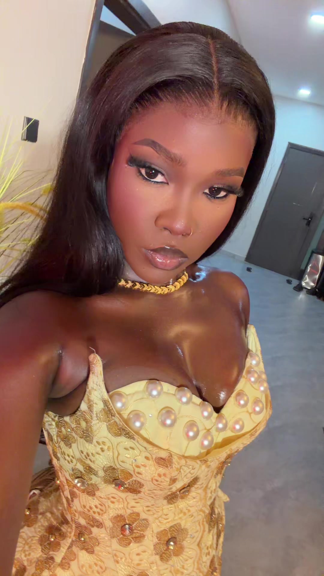 @Curvybynabou🛍️🇨🇳🇬🇲🎀