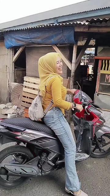 @ayiNur019