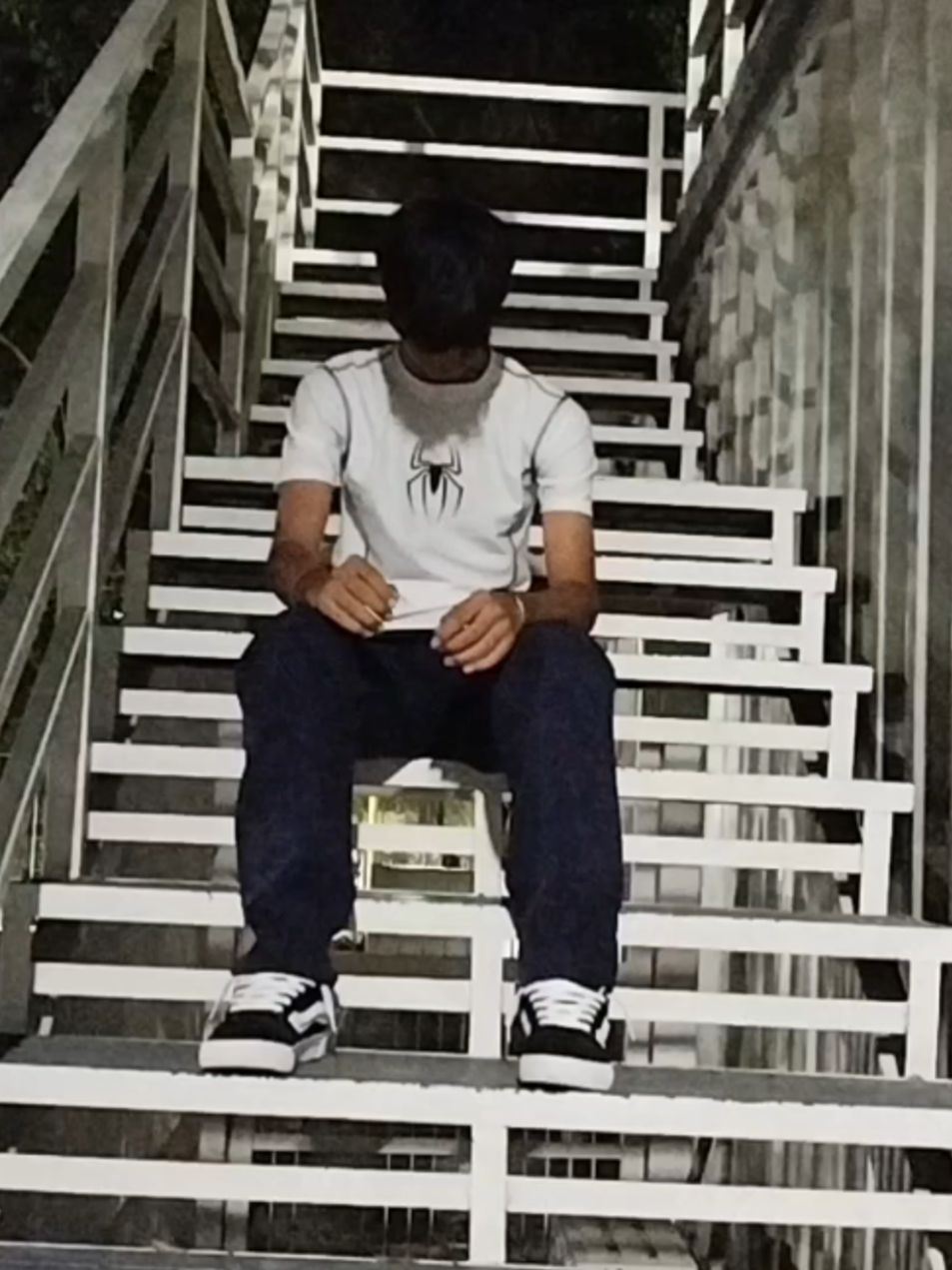 @LᴏsᴇʀBᴏʏ