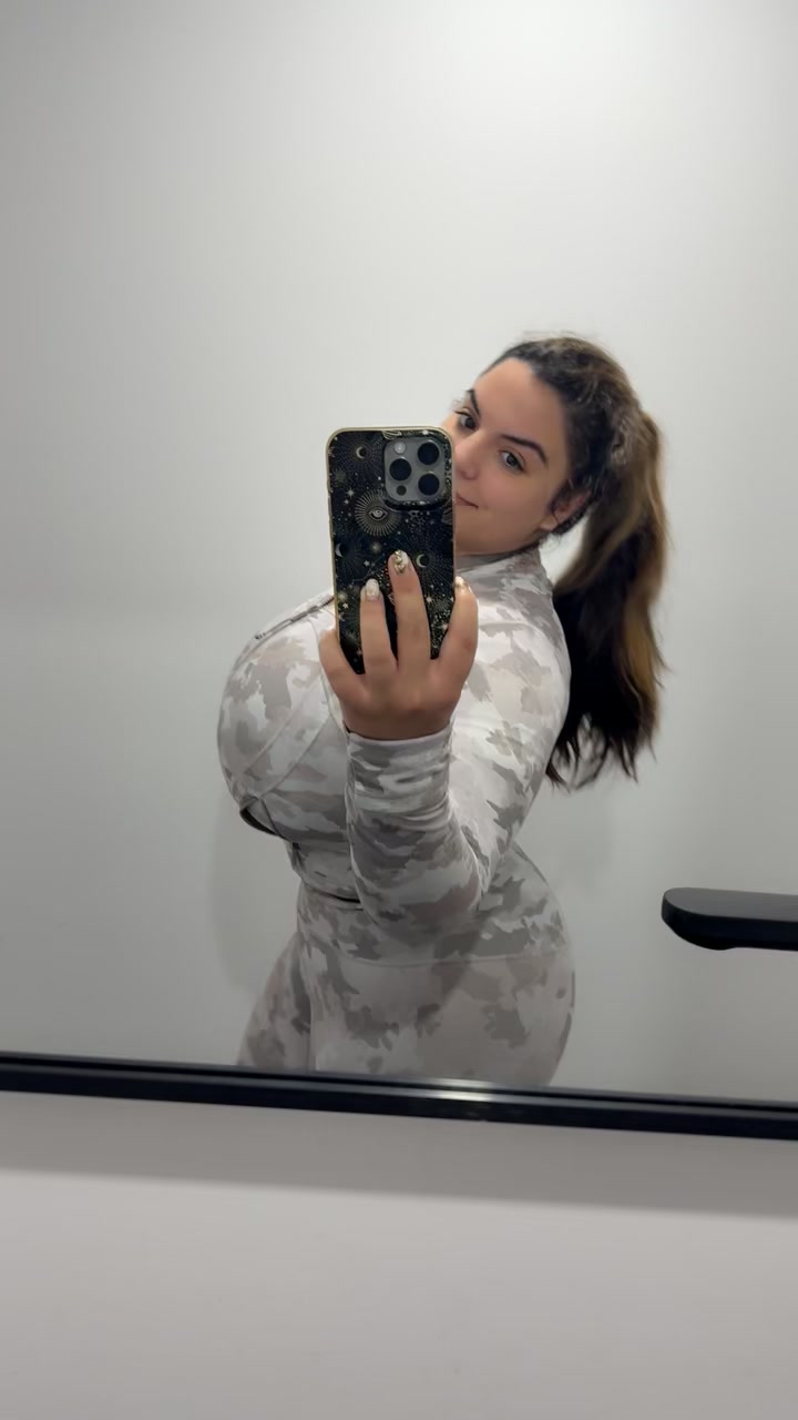 @iloveteniah