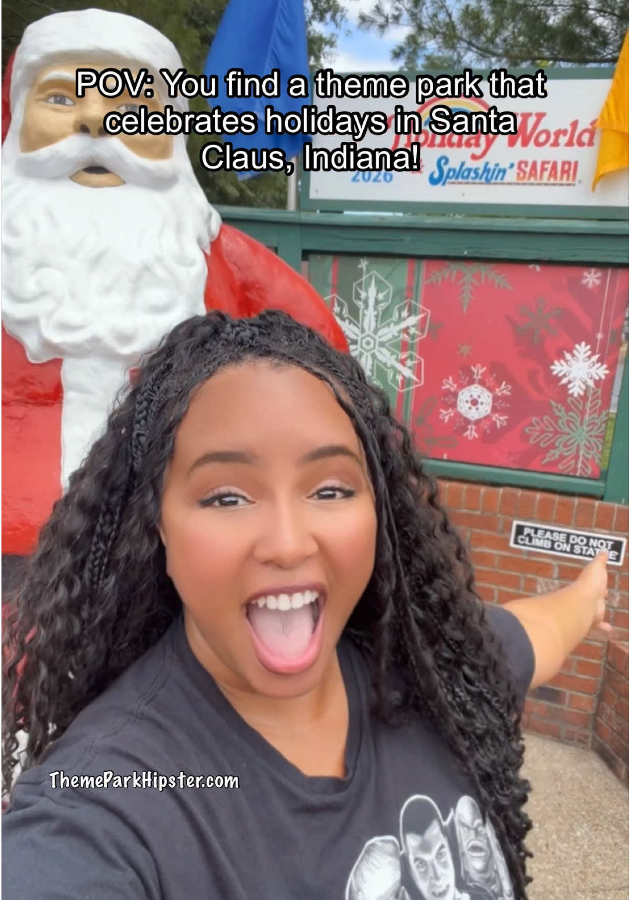 @NikkyJ Solo Theme Park Travel