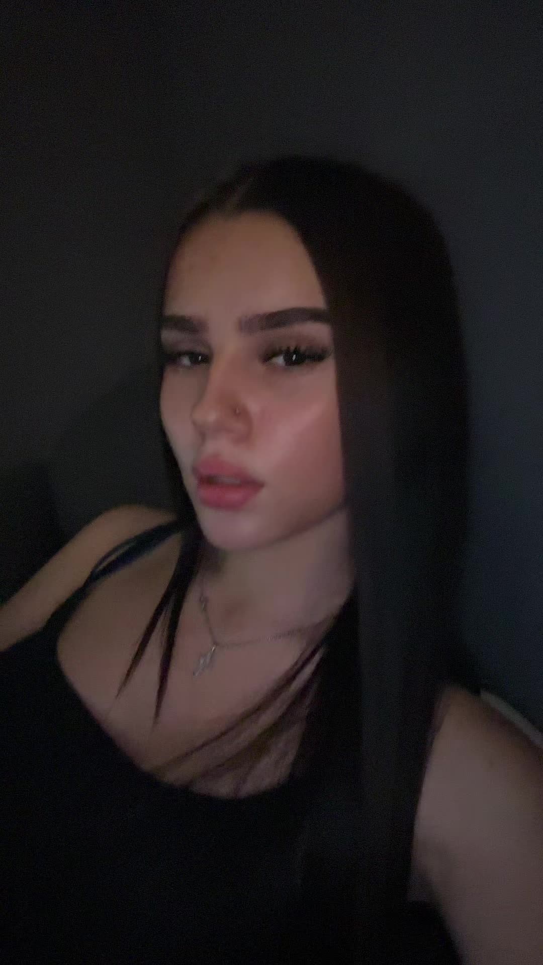 @𝐖𝐡𝐨𝐬.𝐡𝐚𝐧𝐧𝐚𝐡