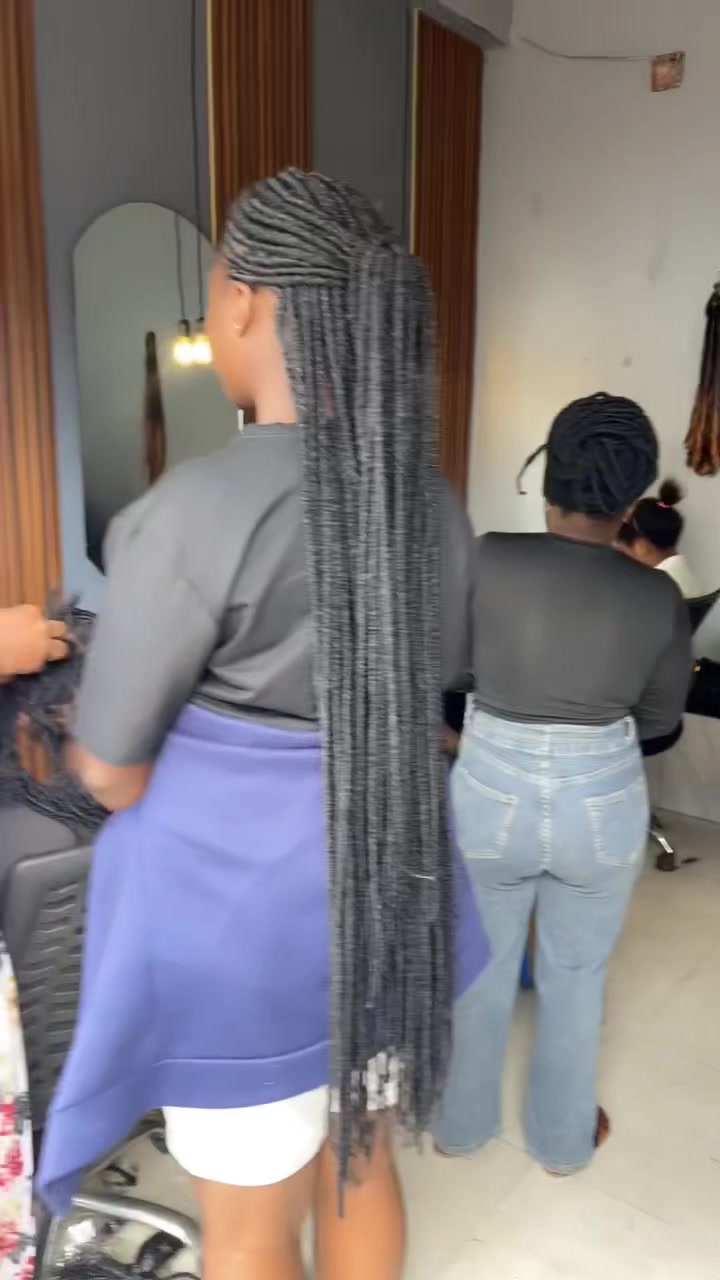 @Charlie coiffure 😘