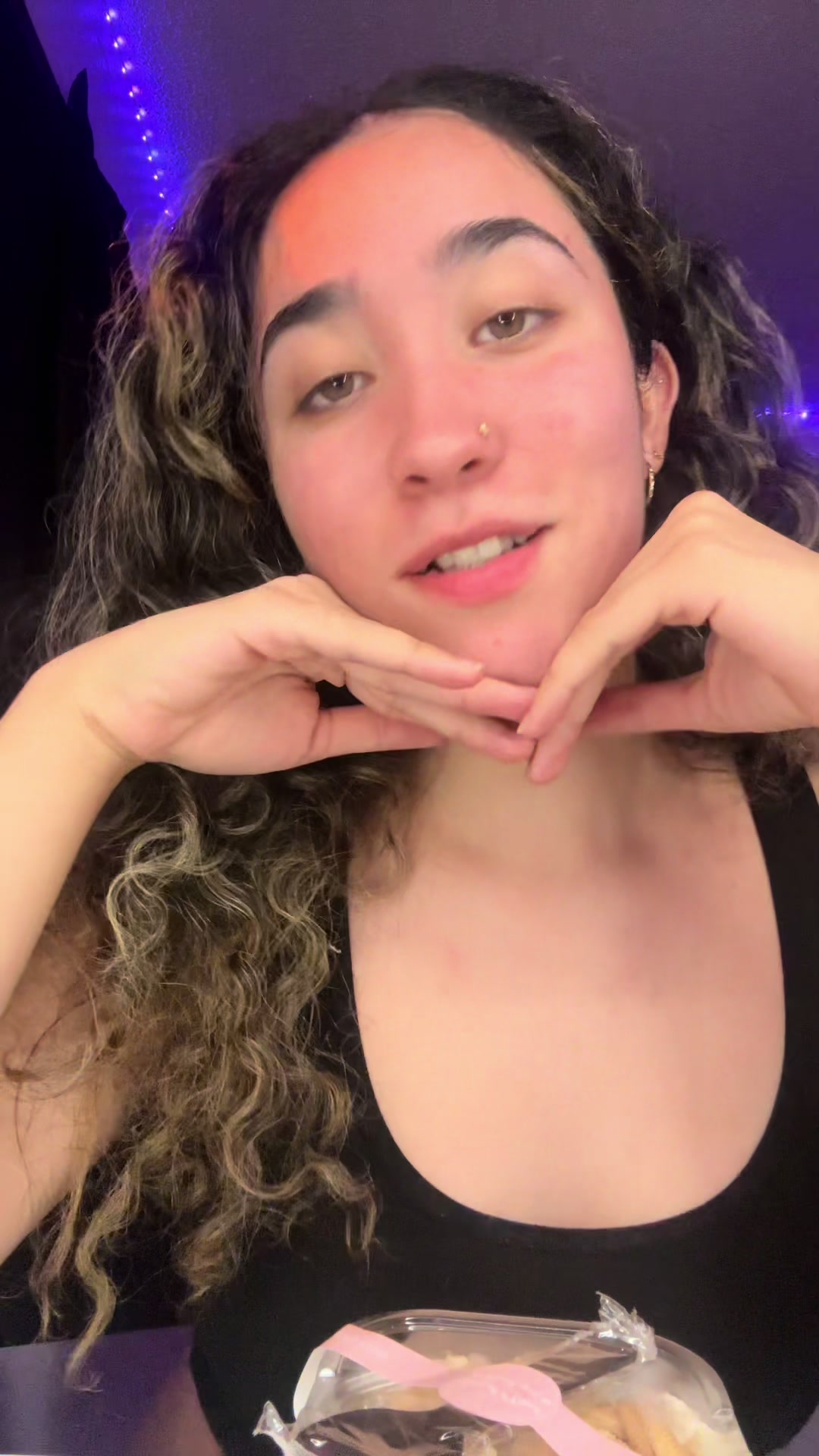 @<